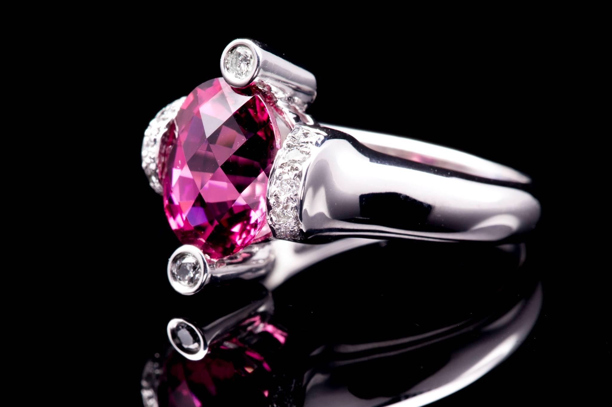 Contemporary Chic Rubellite Tourmaline and Diamond Ring in White Gold In Excellent Condition For Sale In Boston, MA