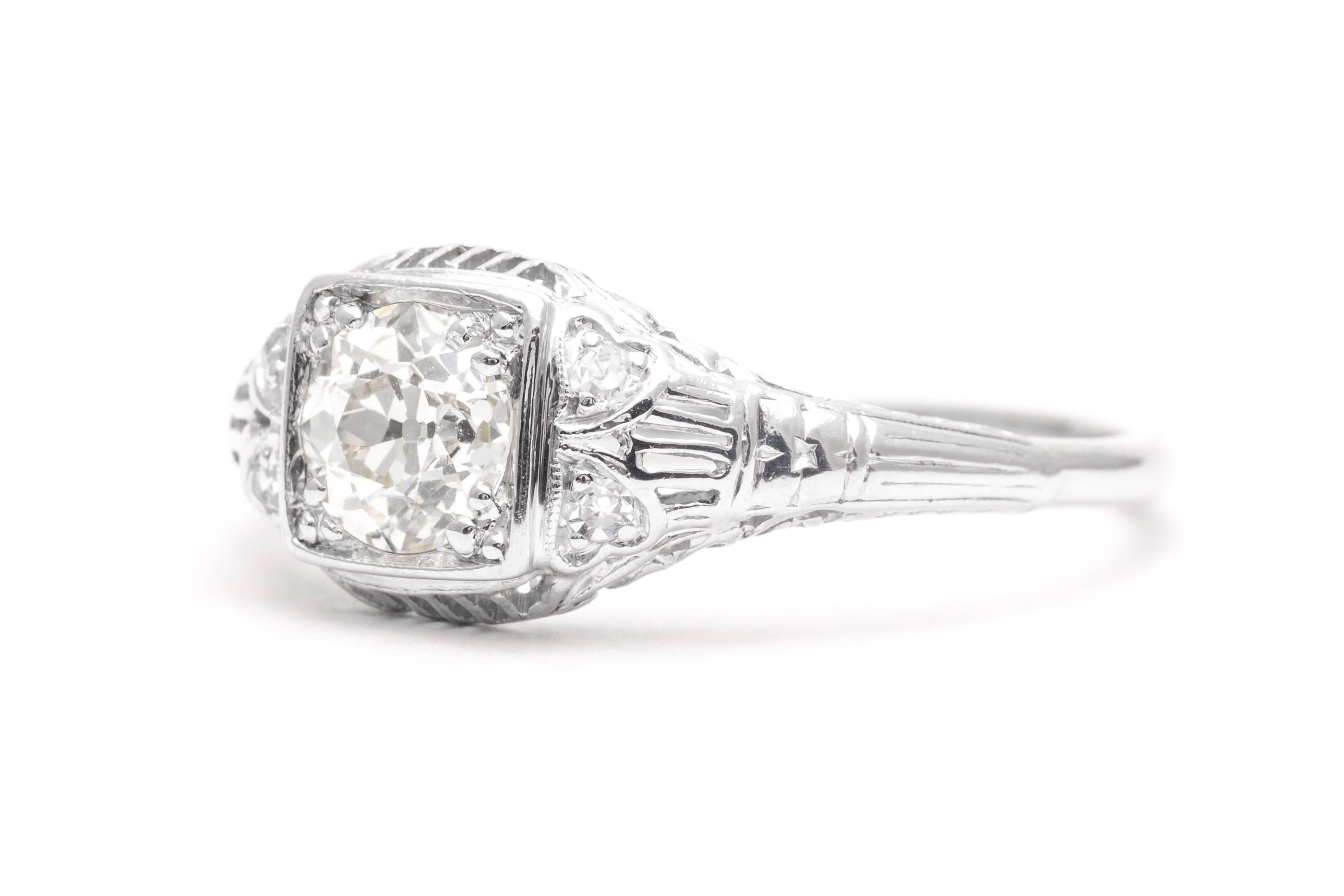 Art Deco 0.90 Carat Diamond Platinum Filigree Engagement Ring In Excellent Condition For Sale In Boston, MA
