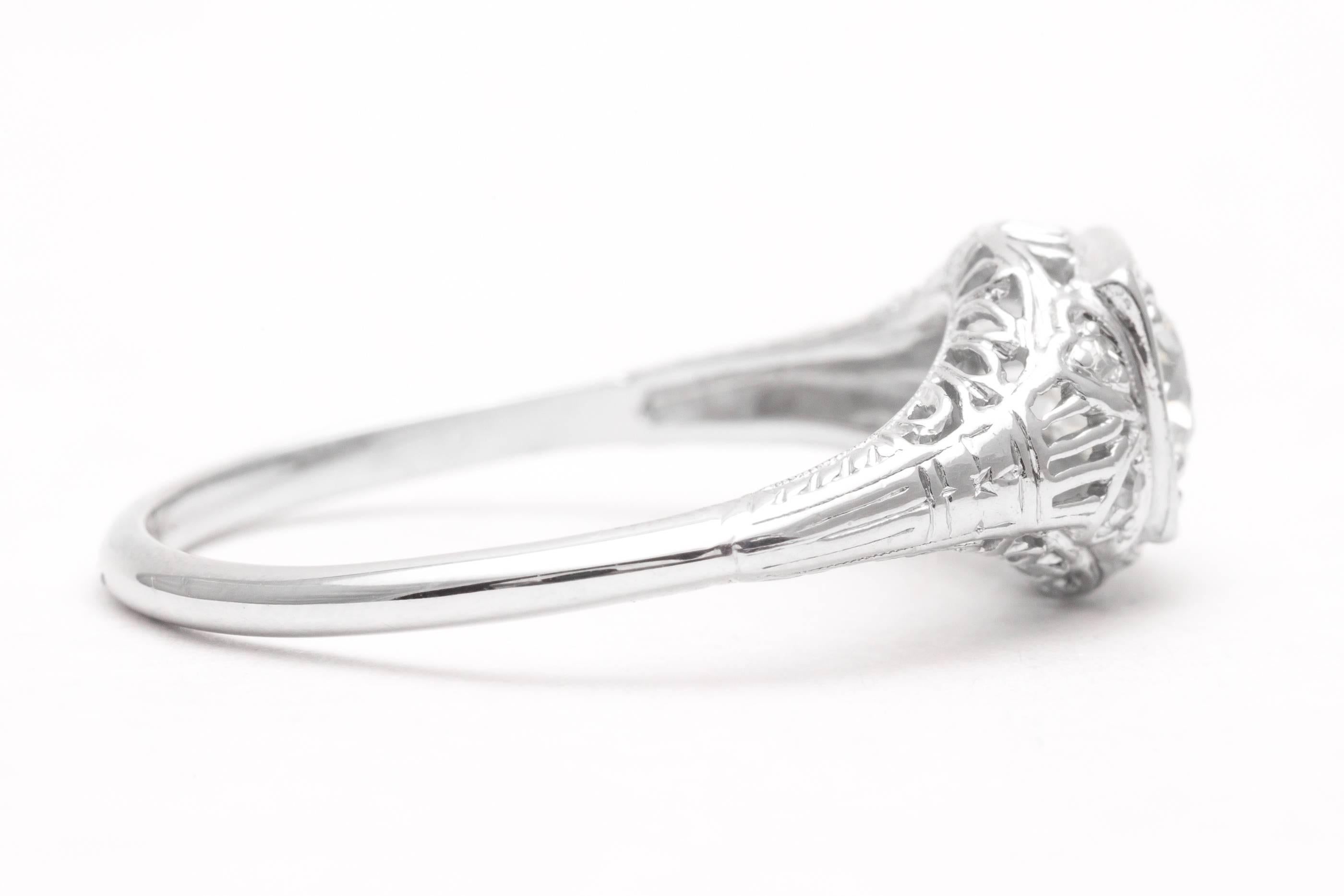 Art Deco 0.90 Carat Diamond Platinum Filigree Engagement Ring For Sale 1