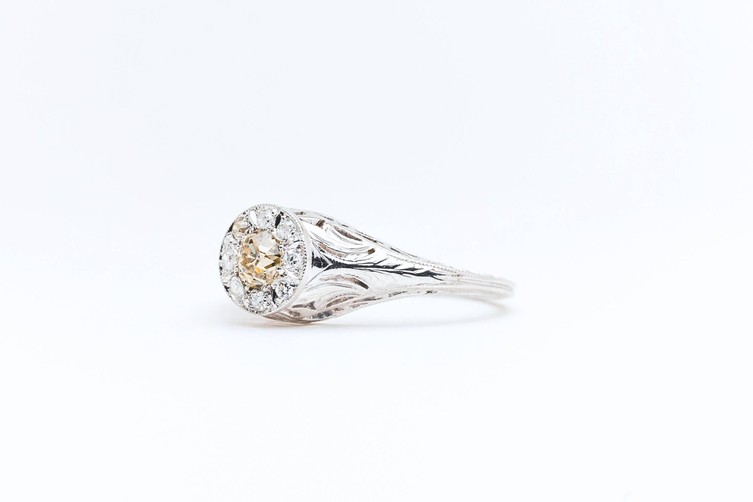 Women's Art Deco Champagne Diamond Gold Filigree Ring For Sale