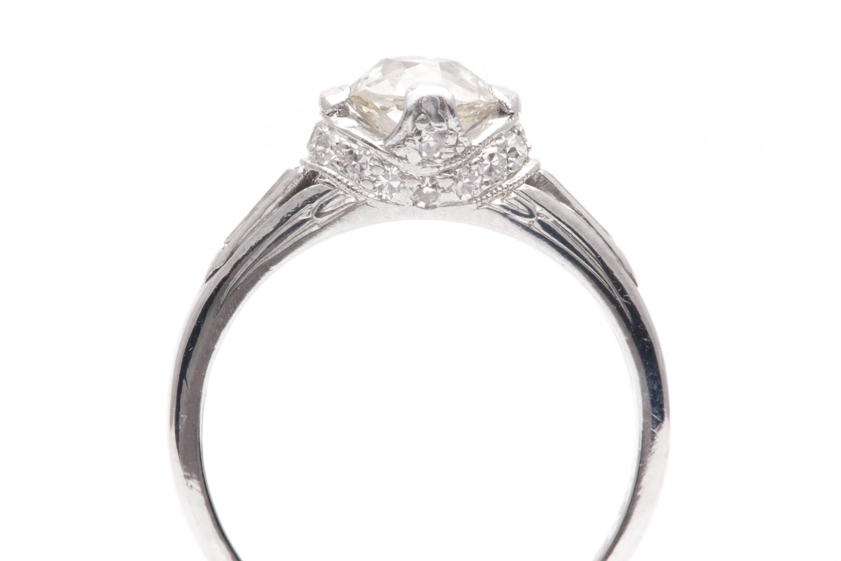 Art Nouveau 0.80 Carat Diamond Engagement Ring in Platinum For Sale 2