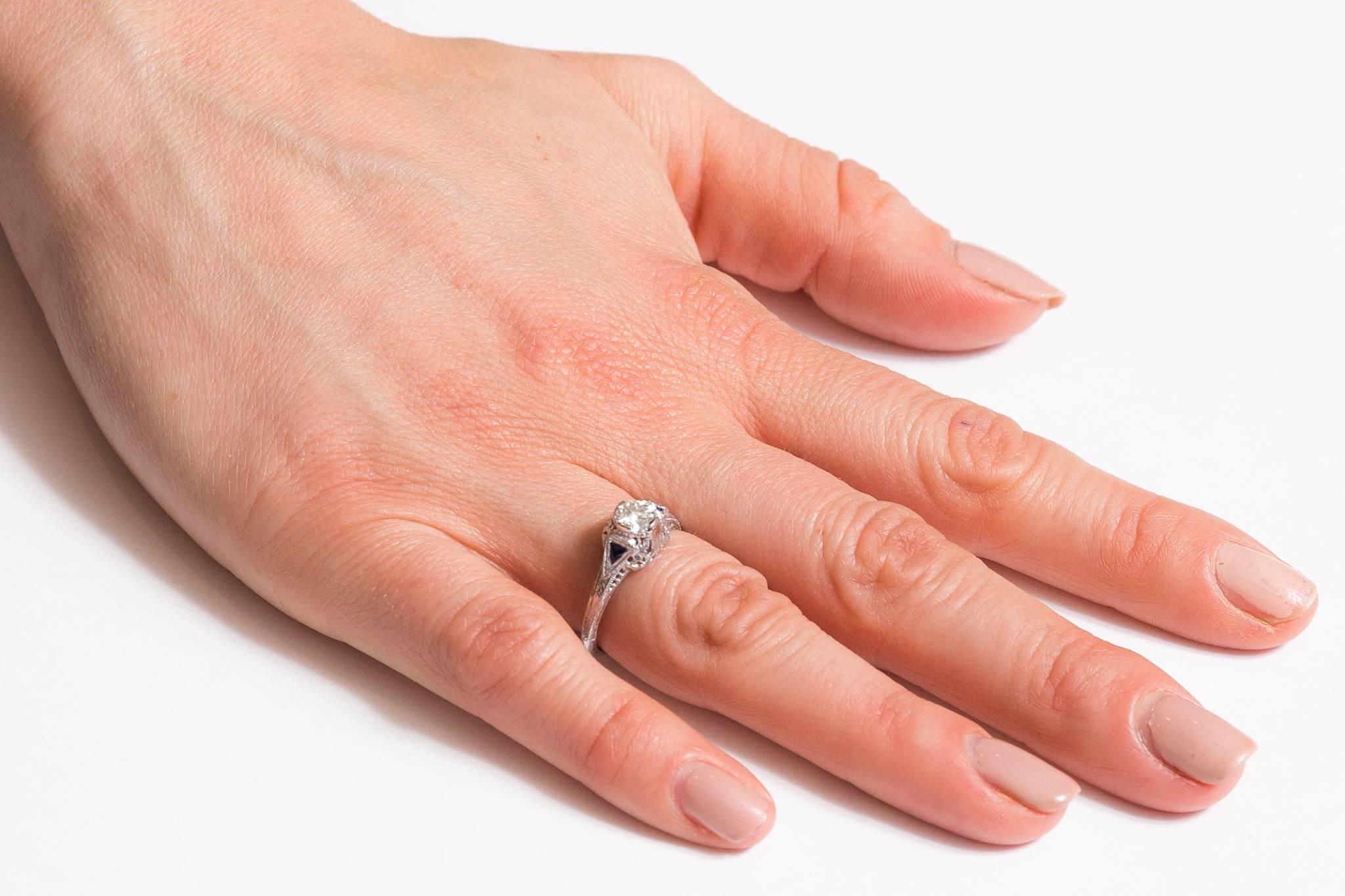 Hand Engraved Diamond, Sapphire Art Deco Filigree Engagement Ring For Sale 2