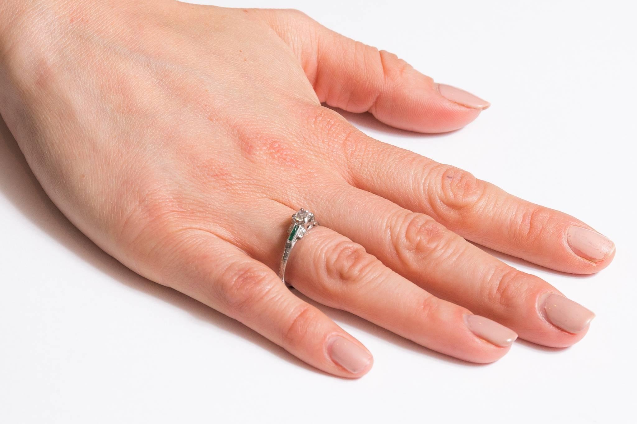 Art Deco Period 0.62 Carat Diamond, Emerald Engagement Ring in Platinum For Sale 2
