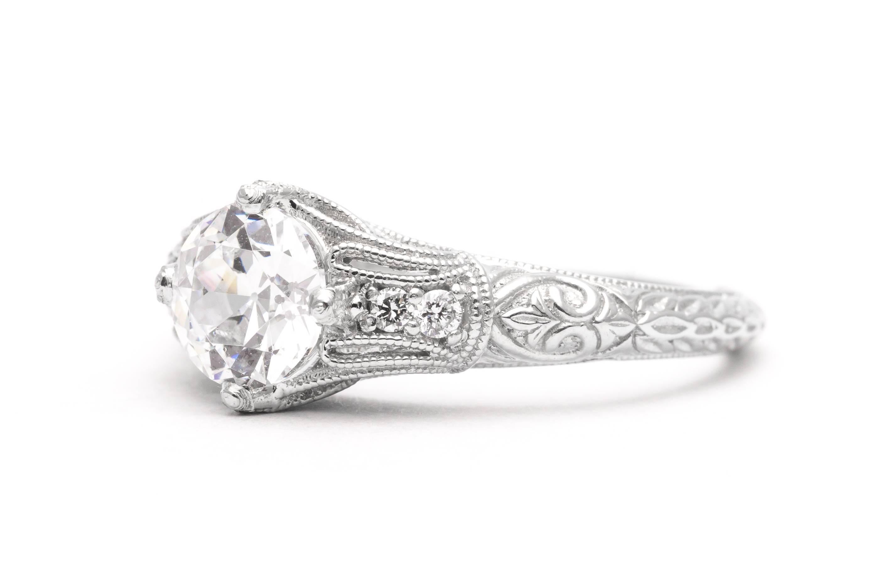 Hand Engraved 1.02 Carat Diamonds Platinum Engagement Ring In Excellent Condition For Sale In Boston, MA