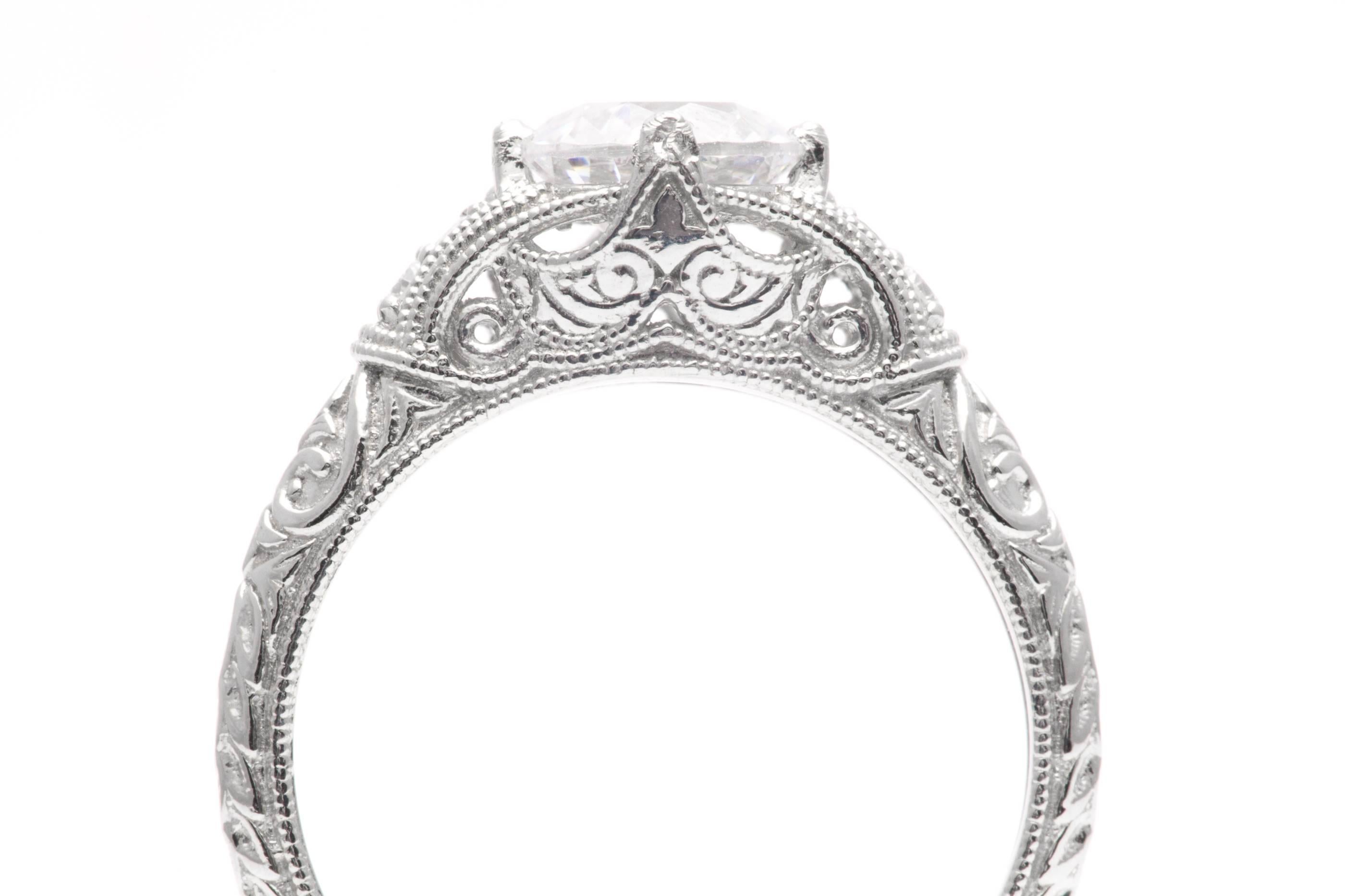 Hand Engraved 1.02 Carat Diamonds Platinum Engagement Ring For Sale 1
