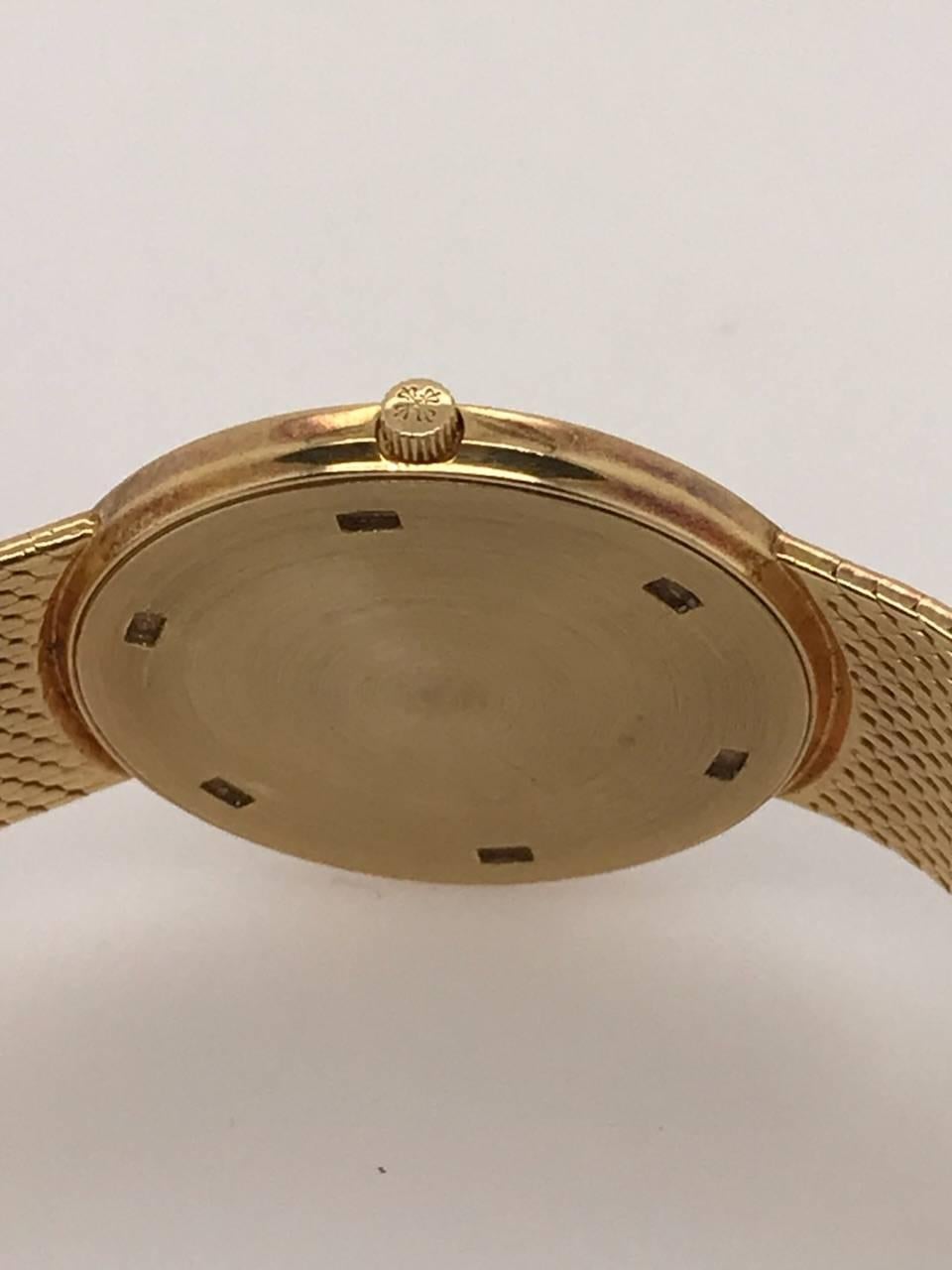 Men's Patek Philippe Yellow Gold Calatrava Manual Dress Wristwatch