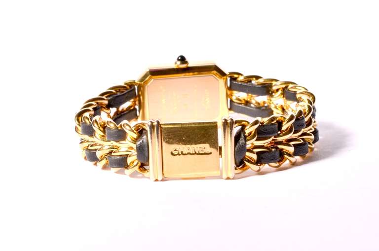BRAND: Chanel

MODEL: Premiere 

METAL: Gold Plated 

STYLE: Gold Chain & Black Leather Watch

MOVEMENT: QUARTZ