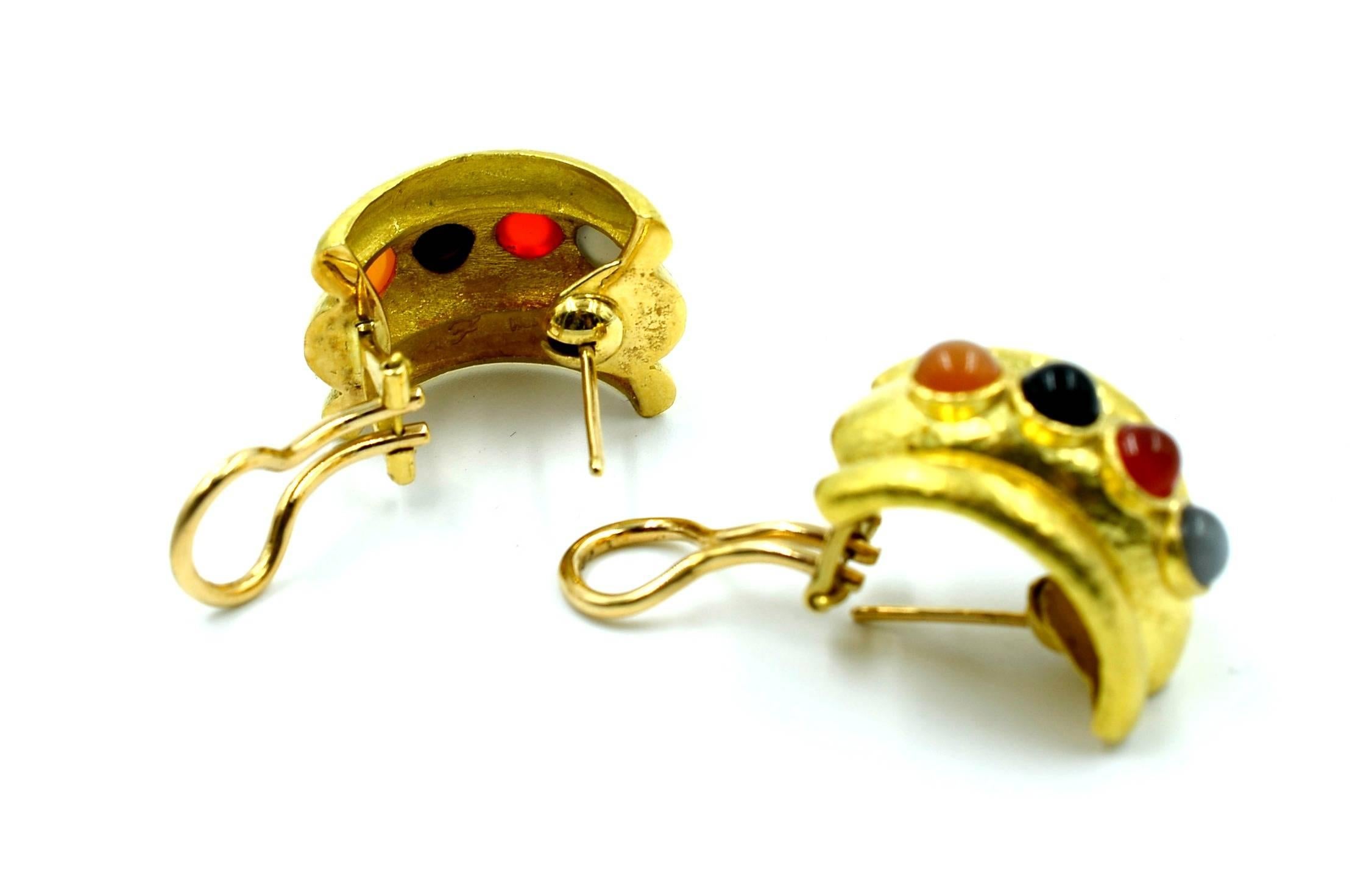 Brand: Elizabeth Locke 

Style: Amalfi 

Stones: Colored Stone 

Metal: 18k Yellow Gold Earrings

Hallmarked 18k EL

Length: 24MM