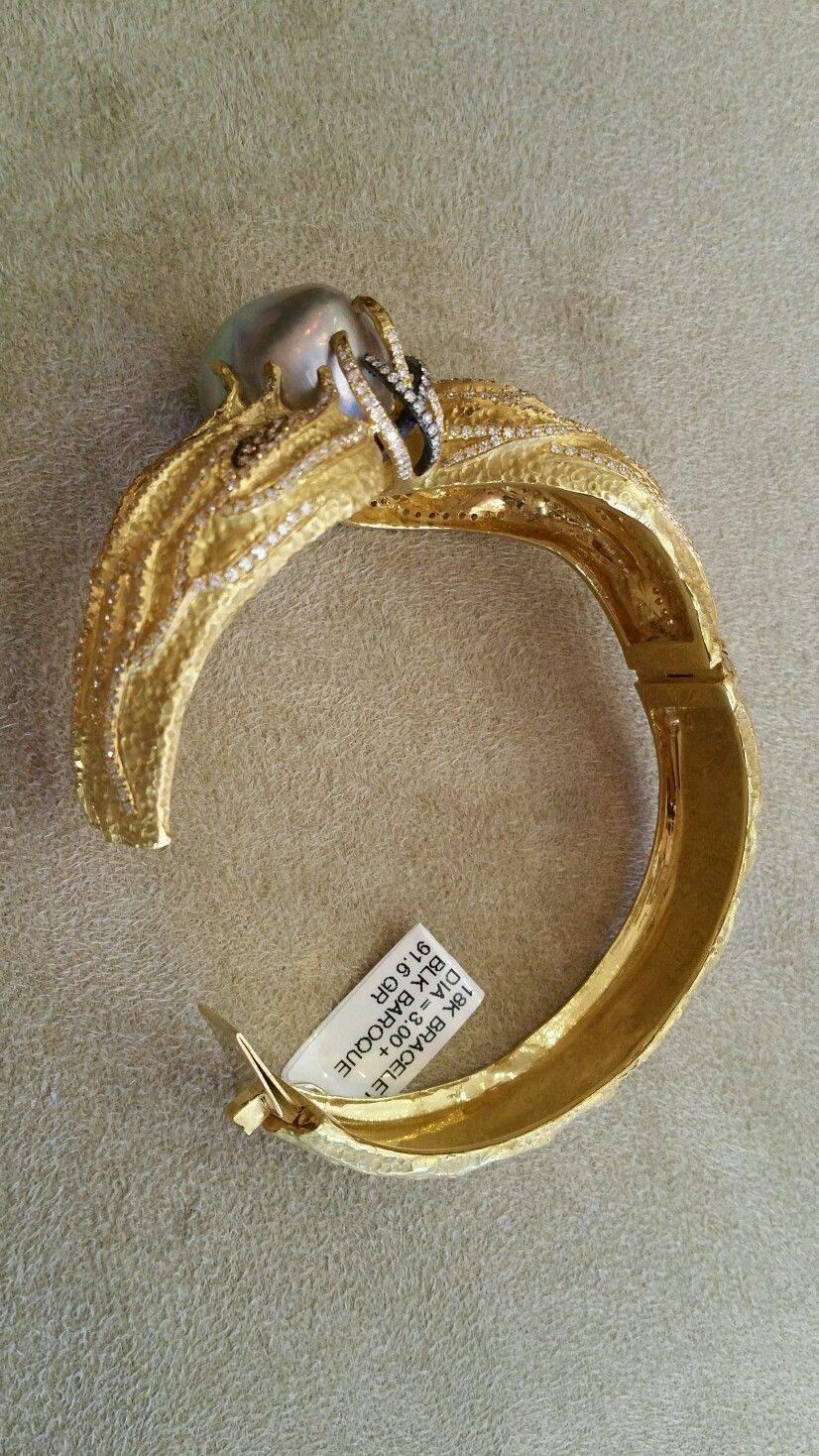 Large Baroque Pearl Diamond Textured Gold Bangle Bracelet  For Sale 2