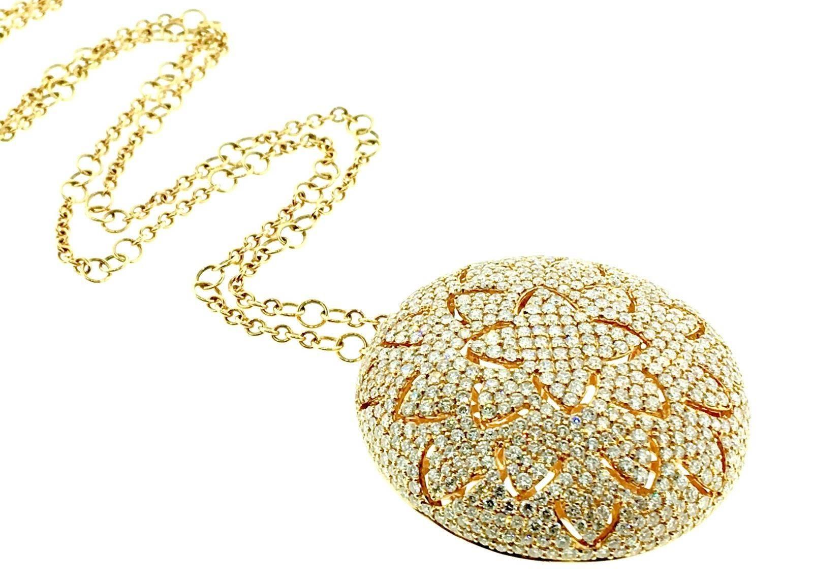 Women's Crivelli Diamond Pave Gold Flower Pendant Necklace