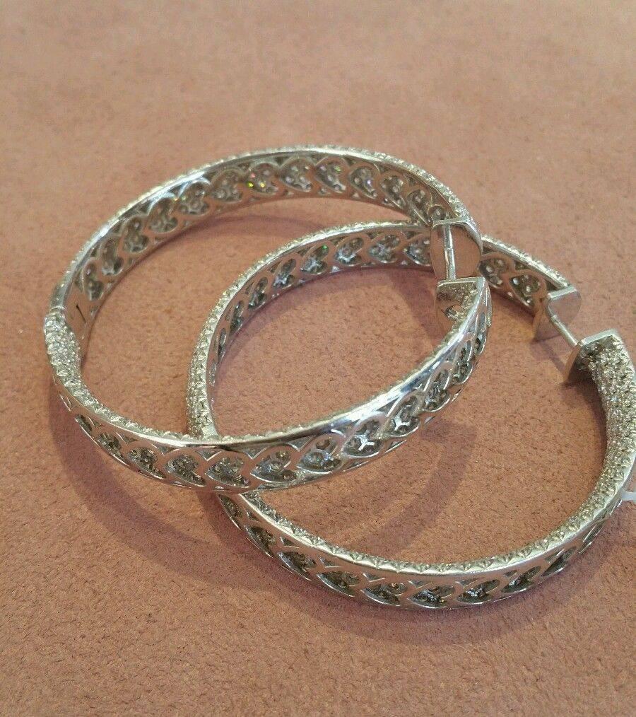 20.00 Carats Diamond Pave Gold Round Inside Out Hoop Earrings  For Sale 4