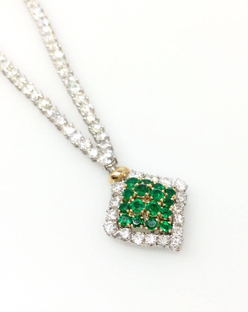 23.50 Carats Diamonds Emerald Gold Necklace  In Excellent Condition For Sale In La Jolla, CA