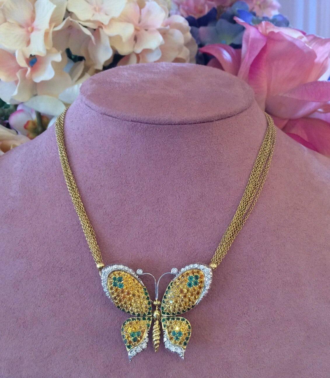 Chimento Emerald, Sapphire & Diamond Butterfly Necklace 18K Yellow Gold In Excellent Condition For Sale In La Jolla, CA