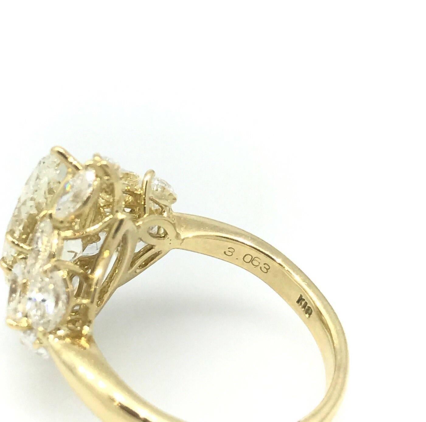 3.06 Carat Marquise Diamond Ring with Marquise Side Diamonds in Yellow Gold In Excellent Condition For Sale In La Jolla, CA