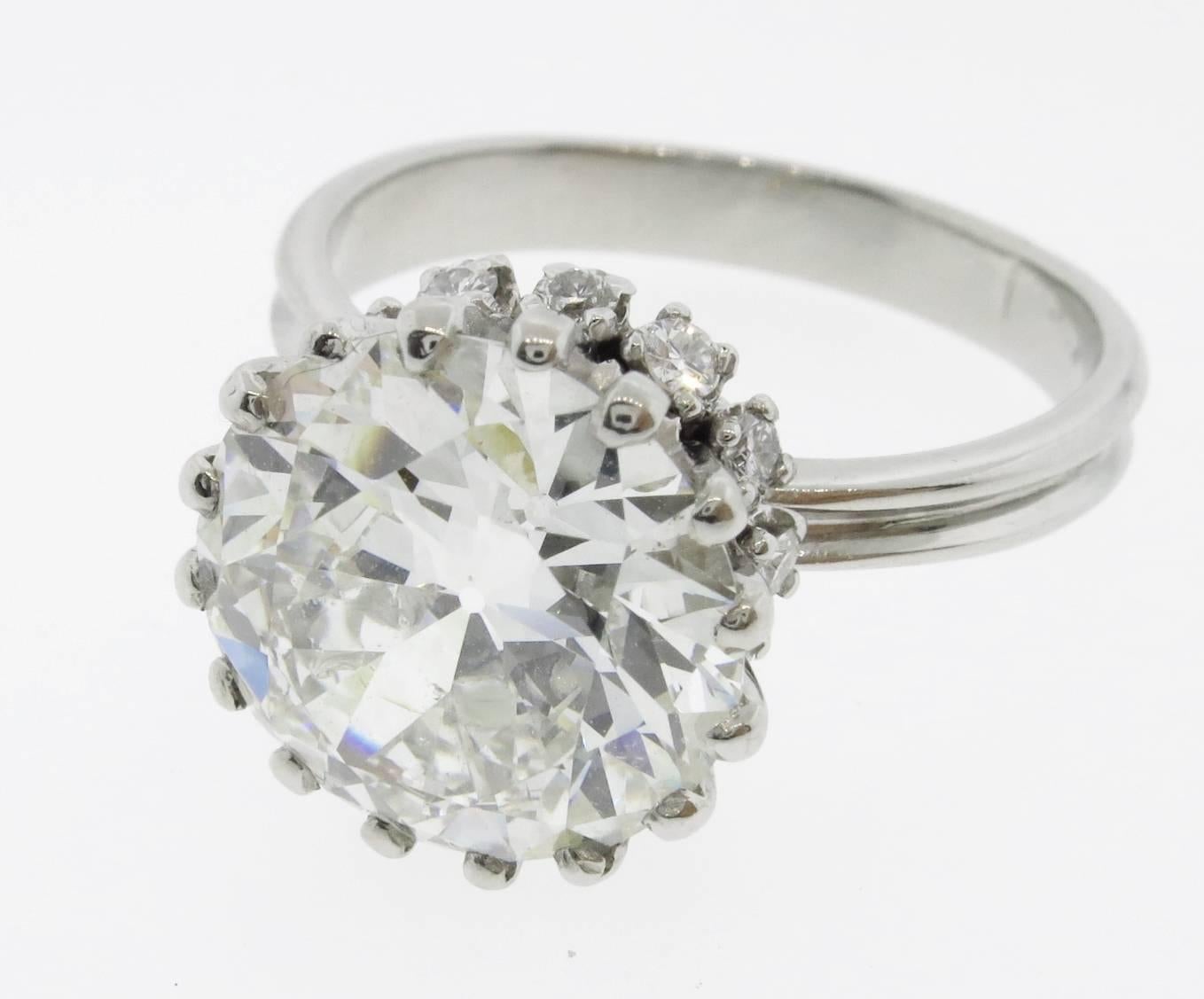 5.19 Carat Old Round Brilliant Cut Diamond Platinum Solitaire Ring  For Sale 4