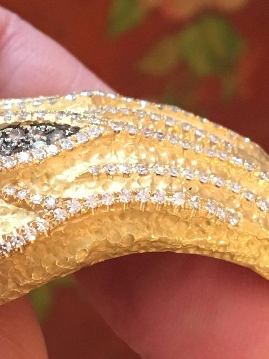 Large Baroque Pearl Diamond Textured Gold Bangle Bracelet  For Sale 4
