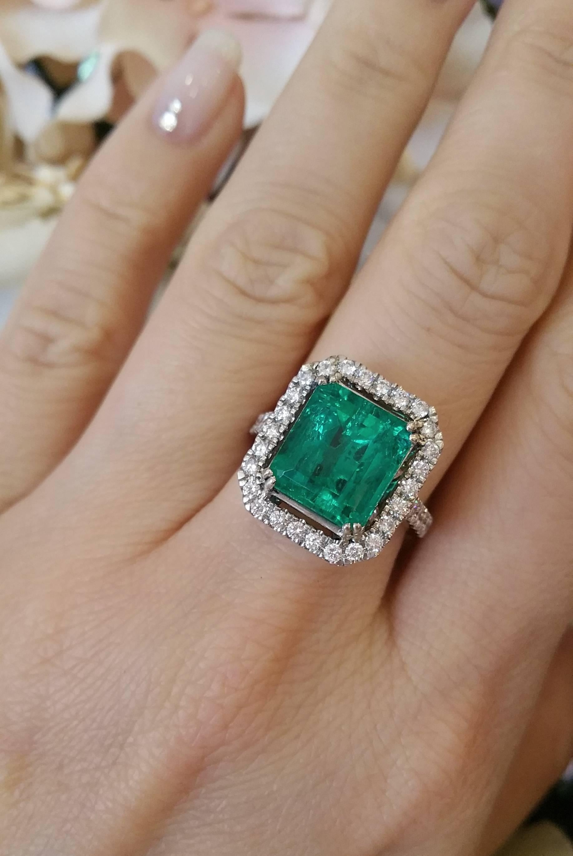 5.51 Carat GIA Cert Emerald Diamond Gold Ring  2