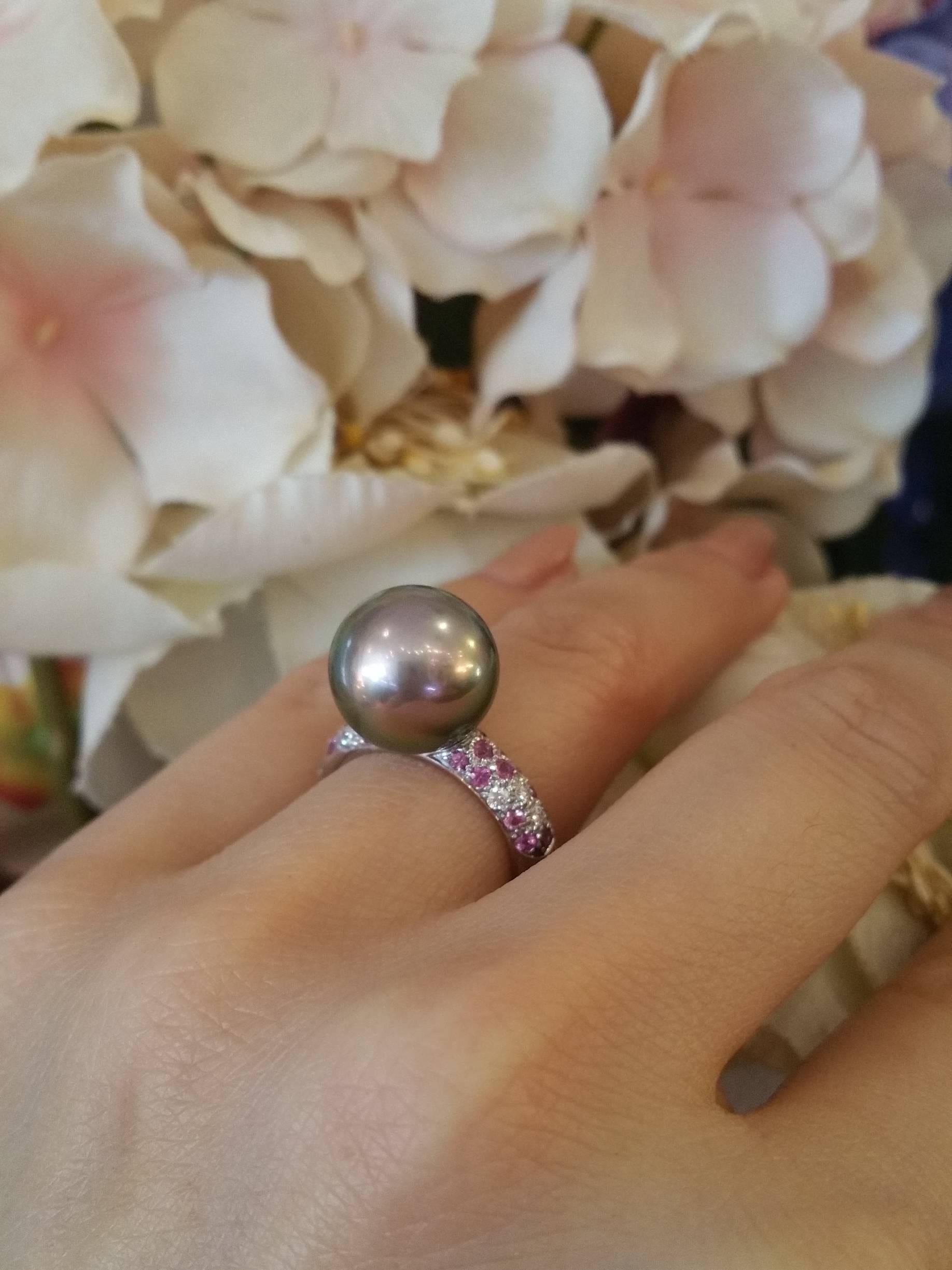 Cartier Tahitian Black Pearl Pink Sapphire Diamond Gold Ring For Sale 3