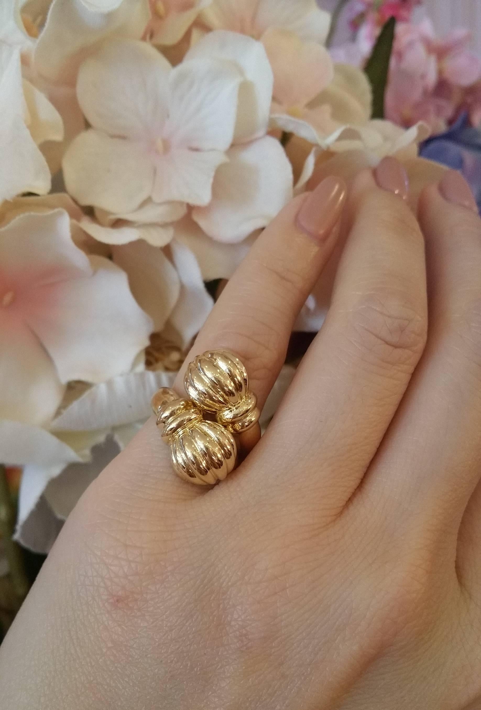 Boucheron Gold Double Finial Wrap Ring in 18k Yellow Gold For Sale 4