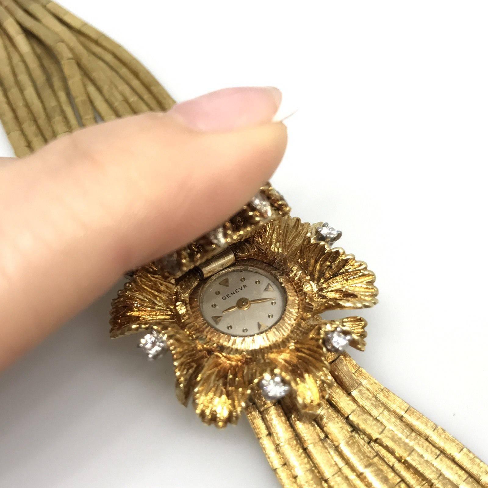 Ladies Yellow Gold Flip-Top Floral Dome Bracelet Wristwatch 1