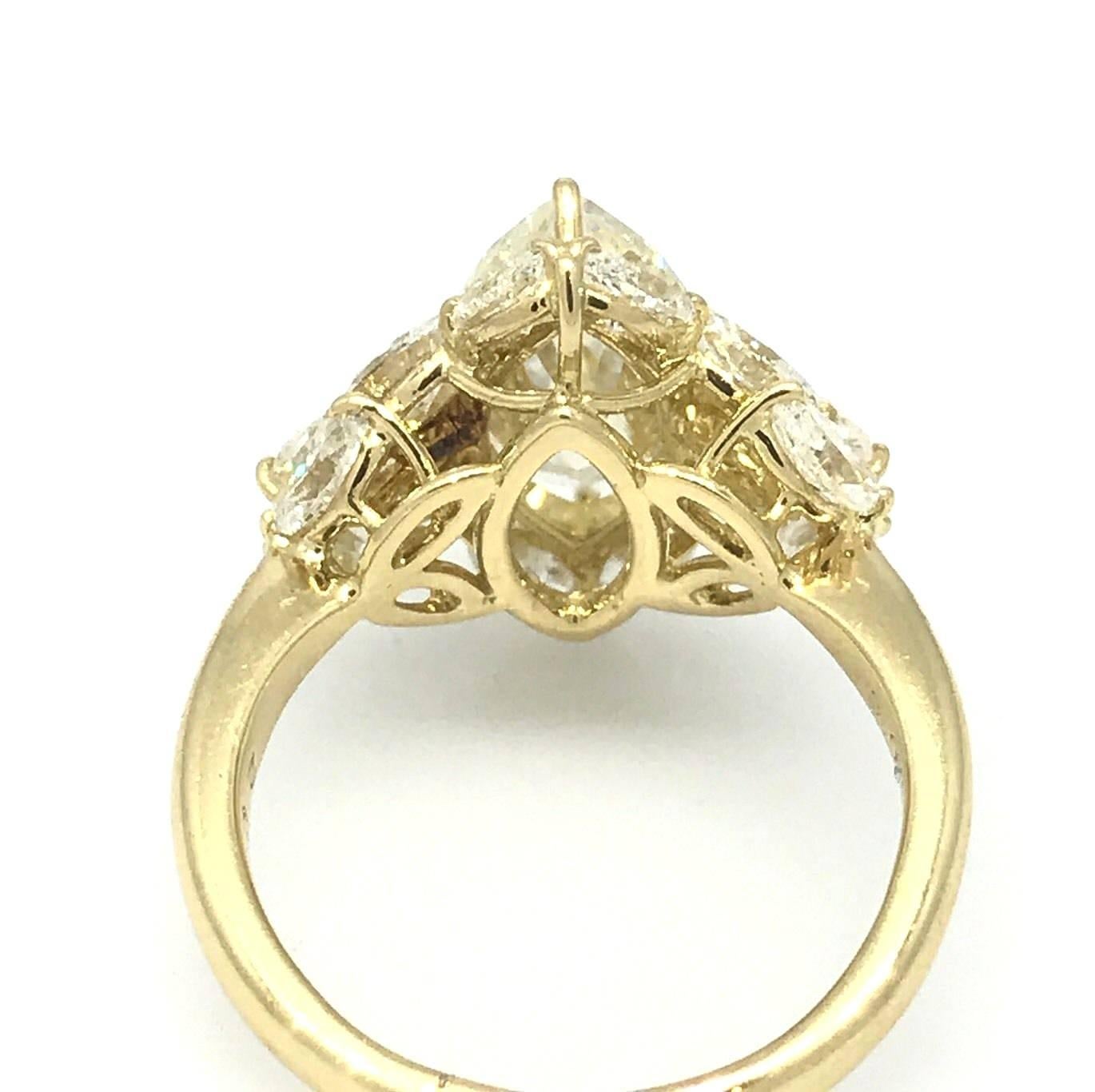 3.06 Carat Marquise Diamond Ring with Marquise Side Diamonds in Yellow Gold For Sale 1