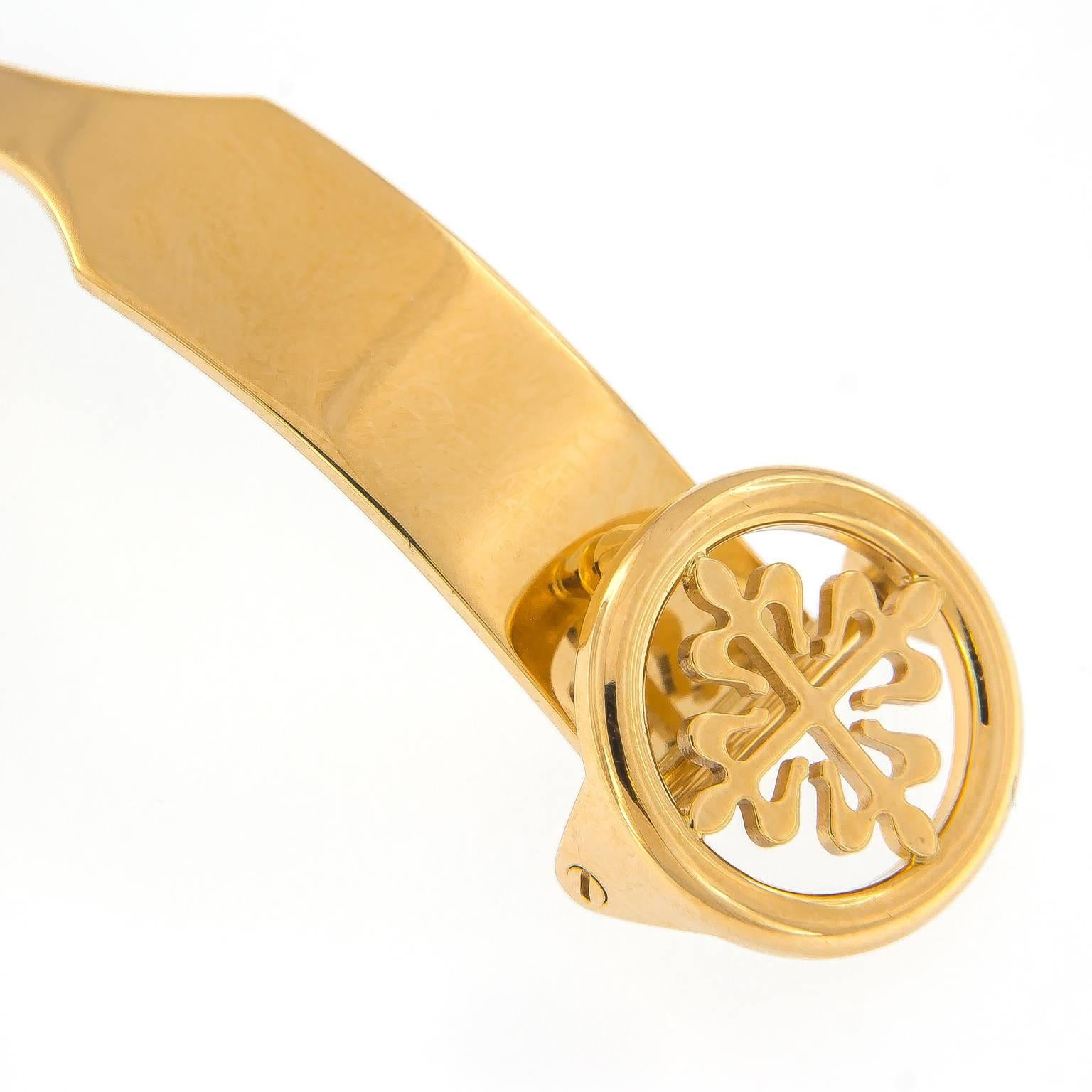 Patek Philippe Ladies Yellow Gold Calatrava Quartz Wristwatch Ref 4906J-001  In Excellent Condition In Troy, MI