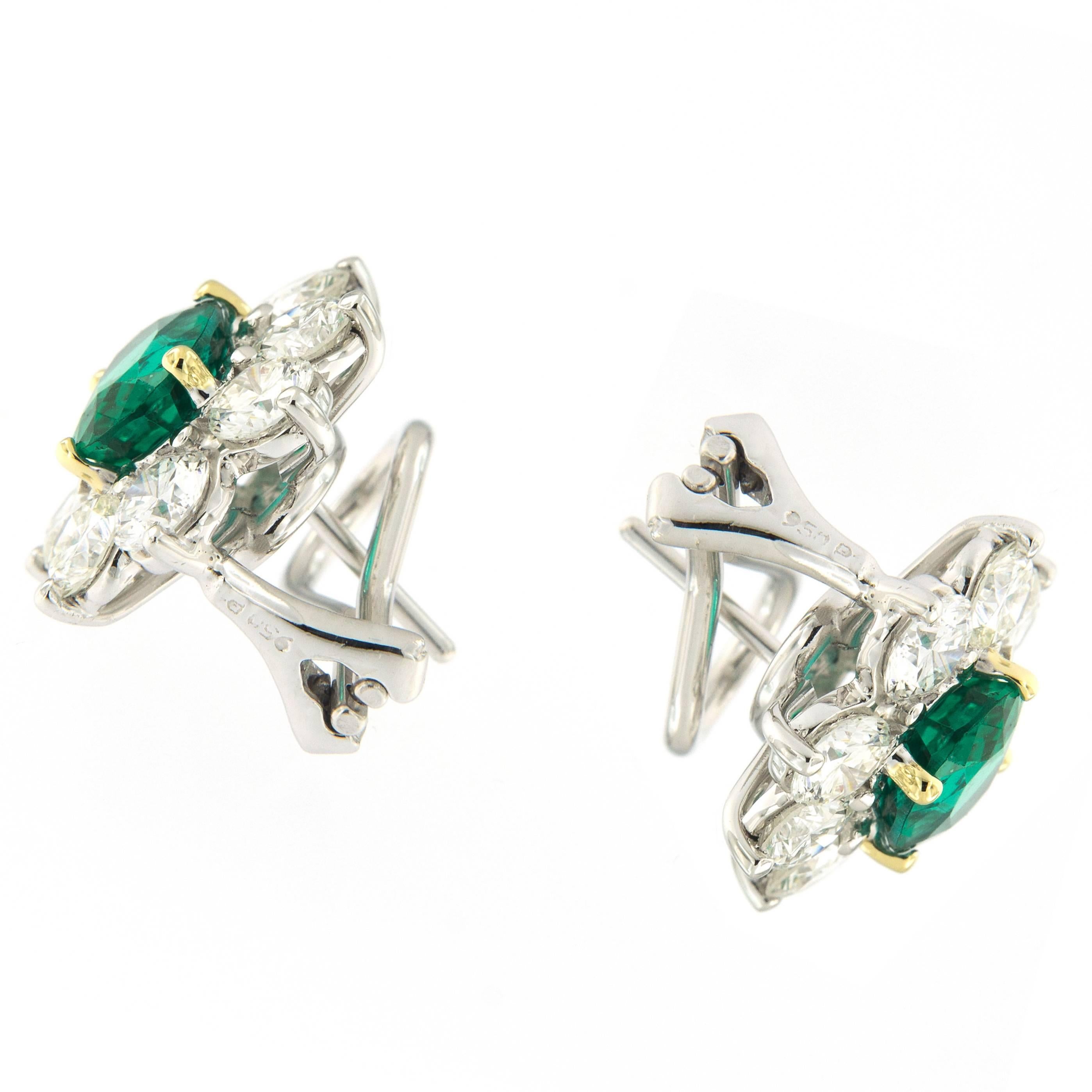 Emerald Diamond Cluster Platinum Earrings In Excellent Condition In Troy, MI
