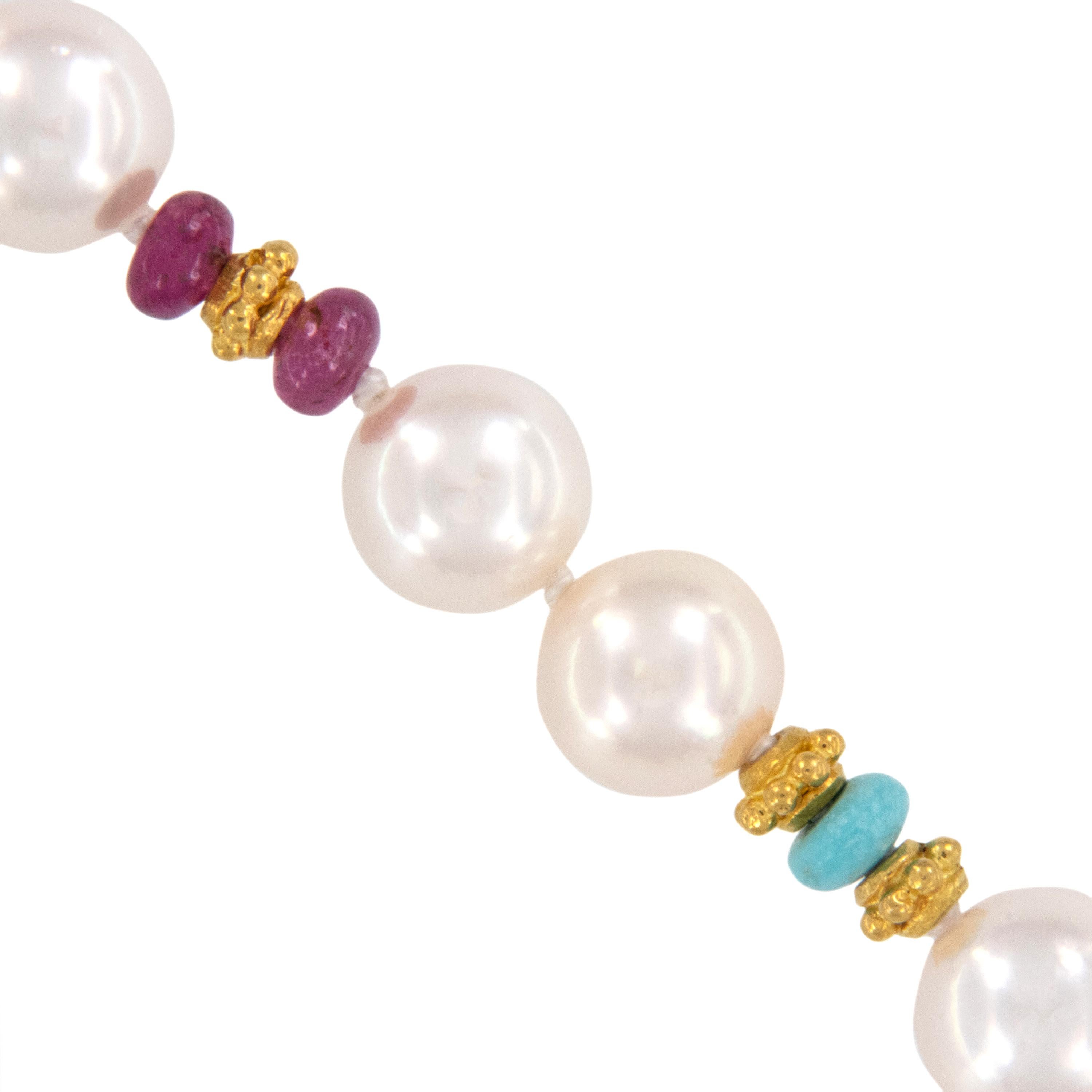 Contemporain Collier en or jaune 18 carats perles d'Akoya, turquoise et tourmaline rose en vente