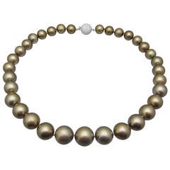 Classic Crystal Cooper Pearl Necklace