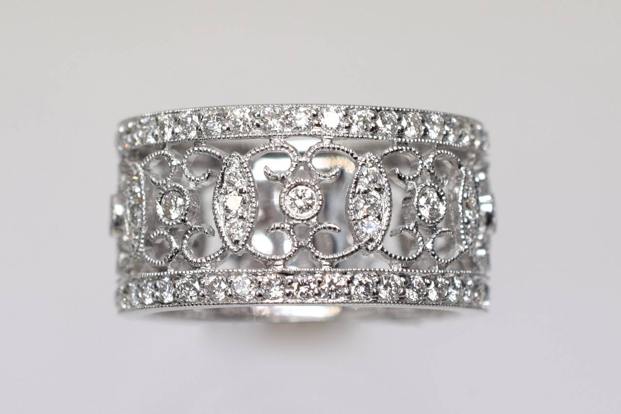 bague dentelle or et diamant