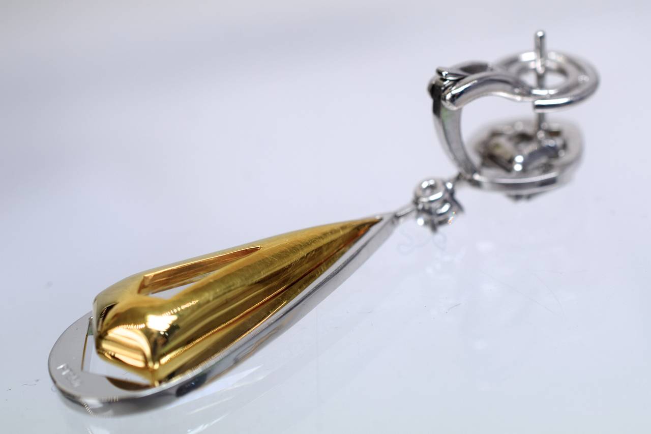 NALLY, boucles d'oreilles en goutte uniques en or jaune et diamants fantaisie de 10,49 carats en vente 3
