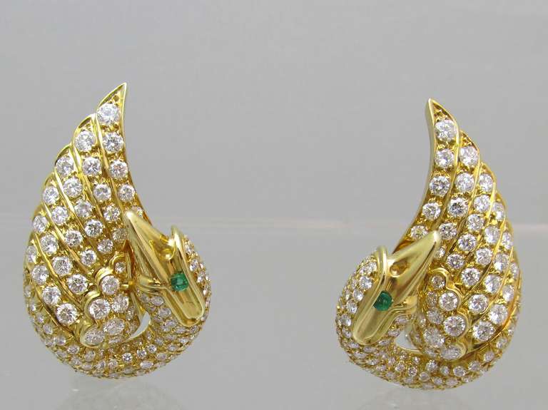 Van Cleef & Arpels Swan Diamond Earclips 2