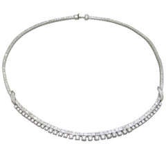 Impressive Diamond Necklace 12