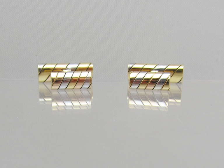 Van Cleef & Arpels Tri Color Gold Cufflinks In Excellent Condition In New York, NY