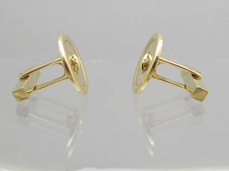 Tiffany & Co. Retro Man's Gold Cufflinks In Excellent Condition In New York, NY