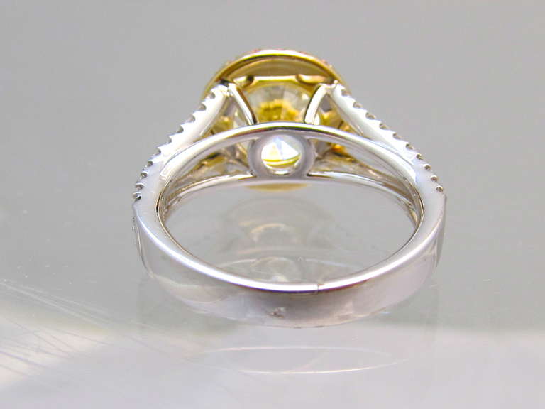 Impressive Fancy Yellow Diamond Ring G.I.A. In New Condition In New York, NY