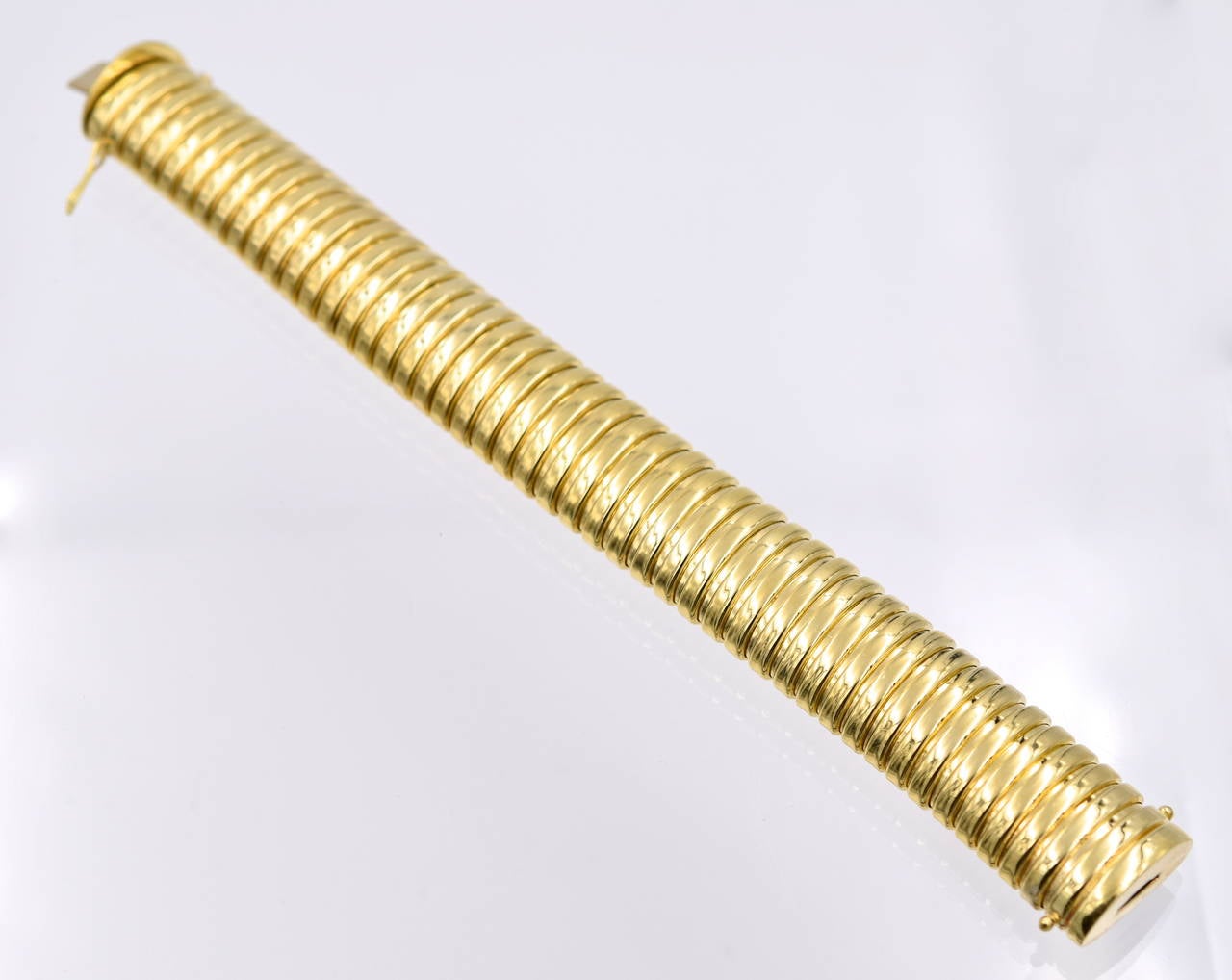 Impressive Gold Tubogas Bracelet and Necklace Set 2