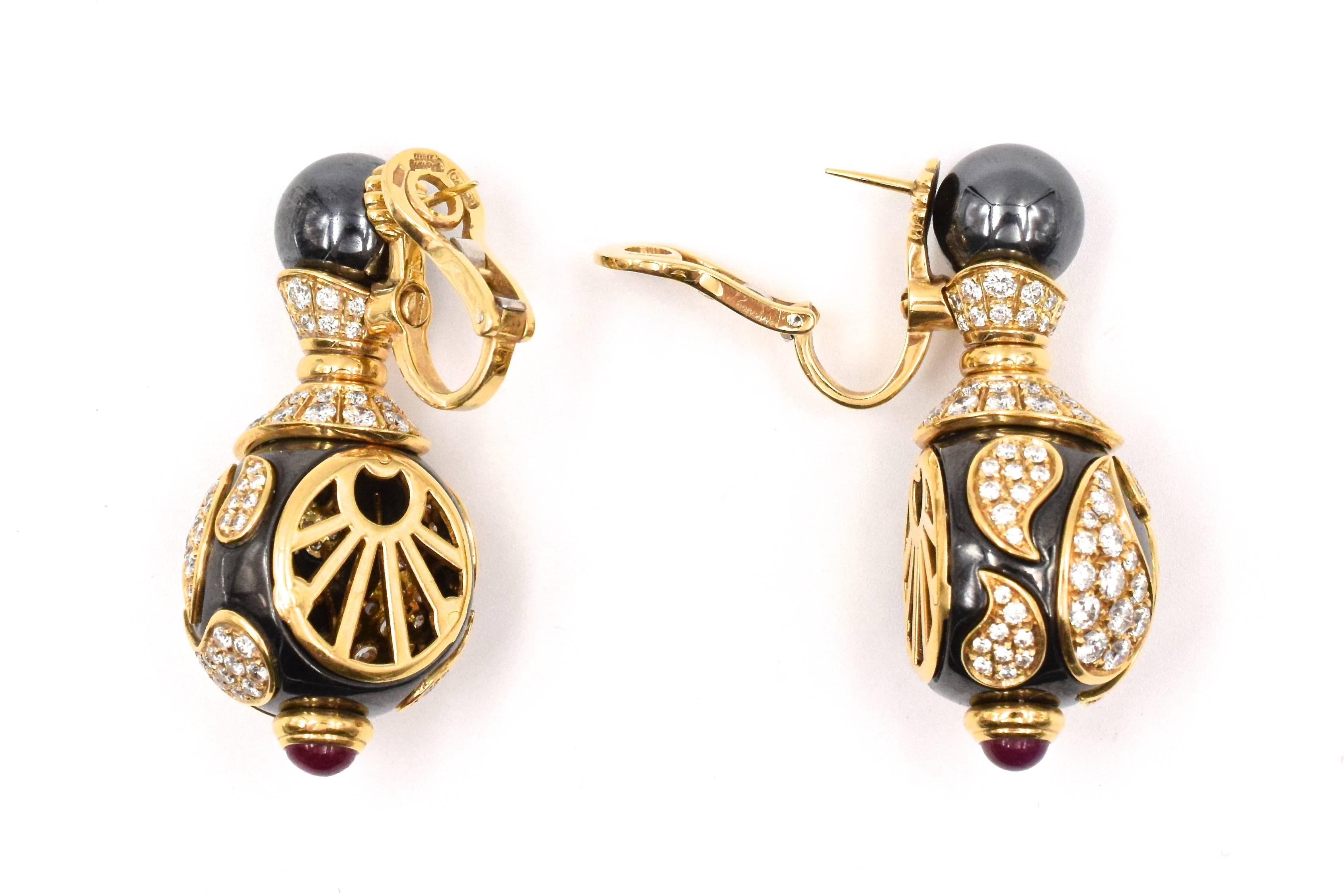 Round Cut Chopard Diamond and Hematite Earrings For Sale