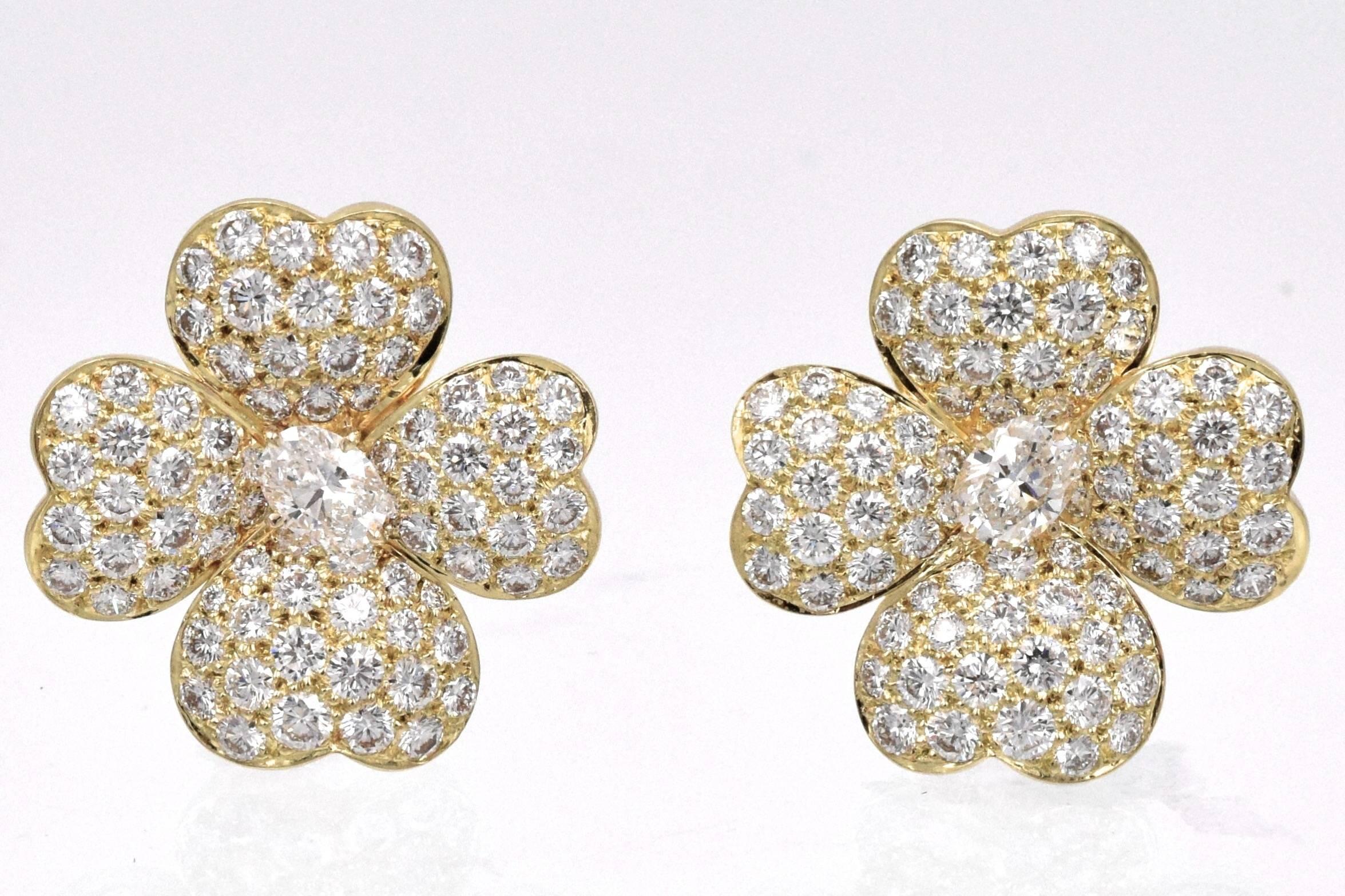 van cleef flower earrings