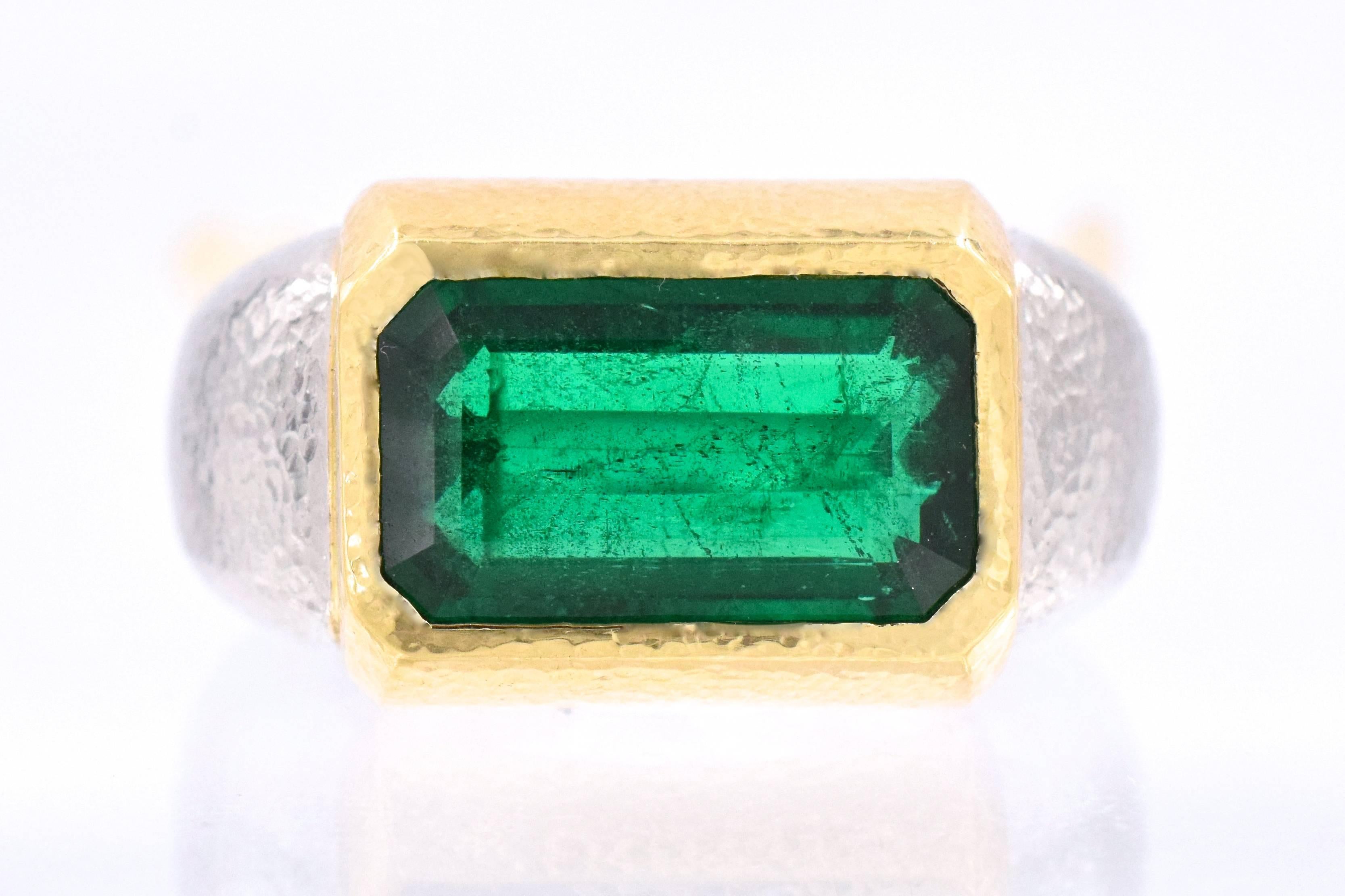 David Webb Emerald Gold Platinum Ring In Excellent Condition For Sale In New York, NY