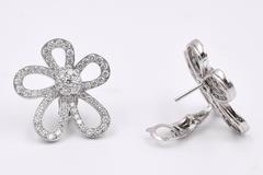 Van Cleef & Arpels Diamond Gold Flower Lace Earclips