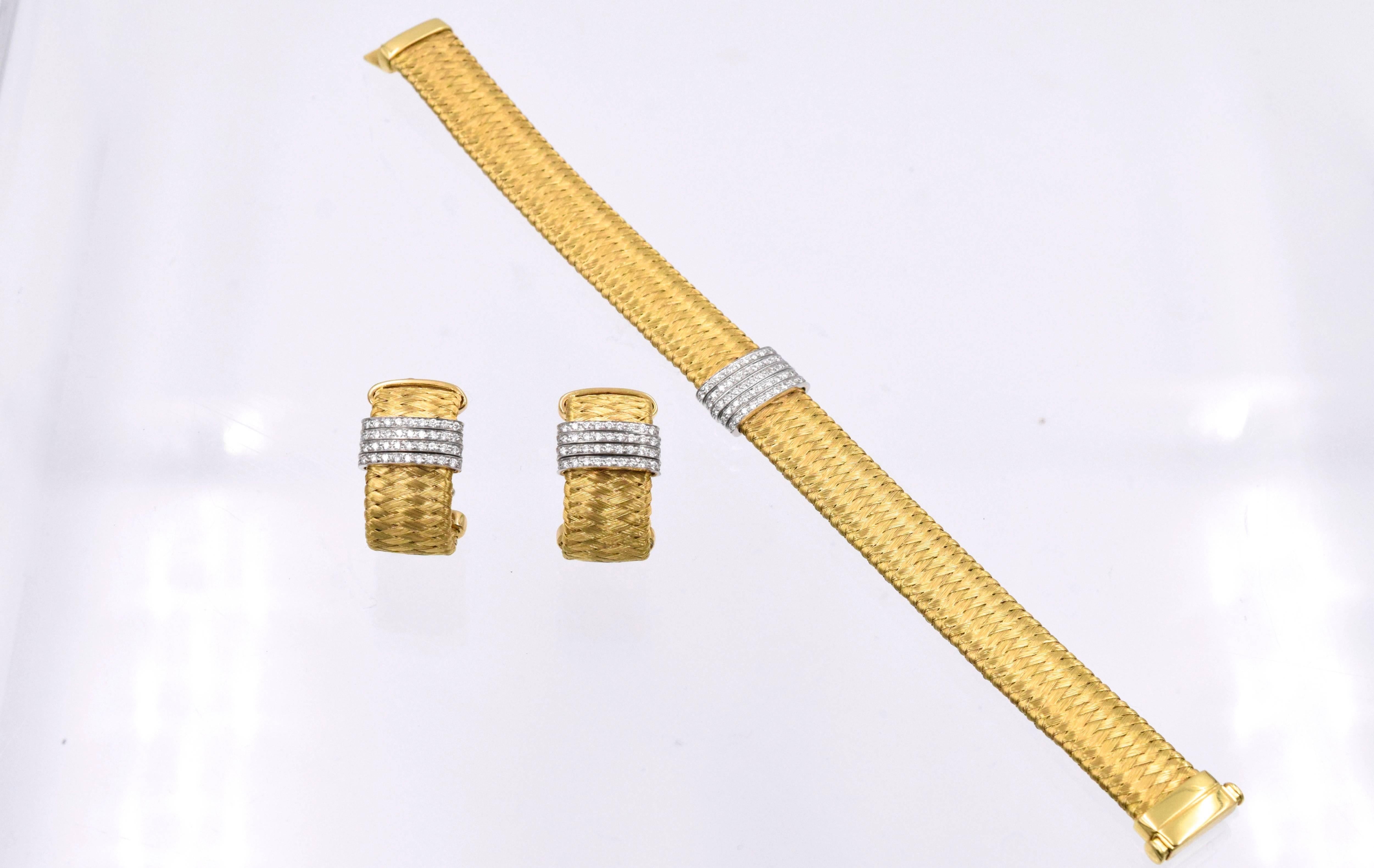Roberto Coin Diamond Gold Earrings and Bracelet In Excellent Condition In New York, NY