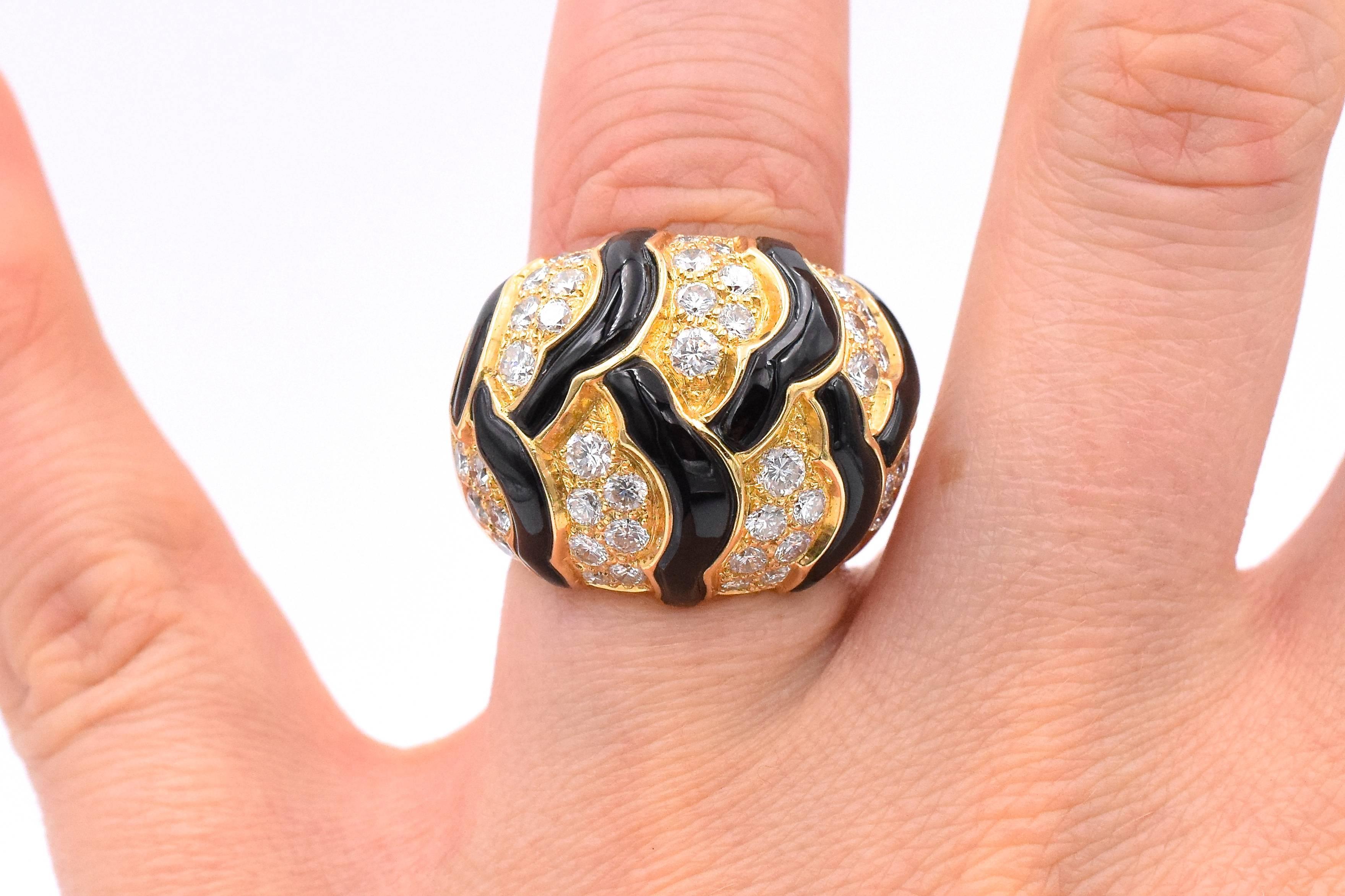 Round Cut Van Cleef & Arpels Diamond Onyx Ring For Sale