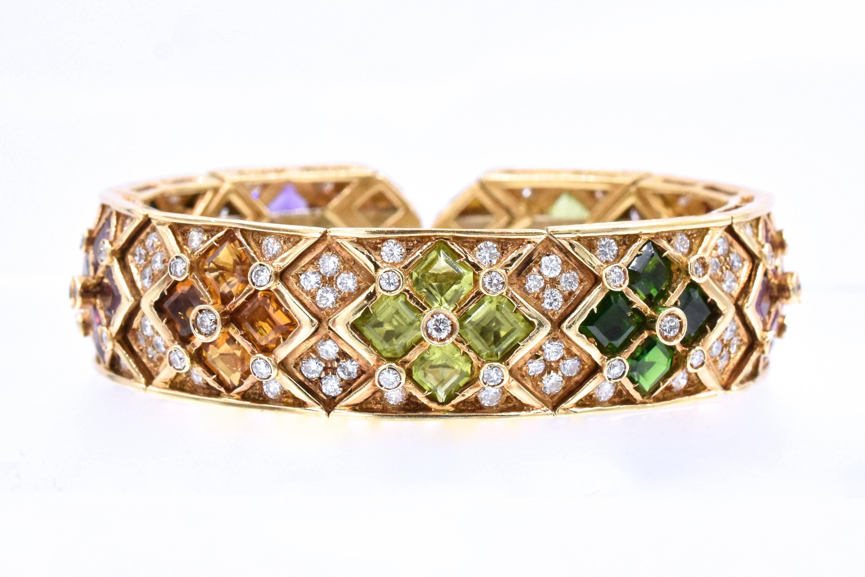Quadrato Bracciale multicolore con semi, pietre preziose e diamanti in vendita