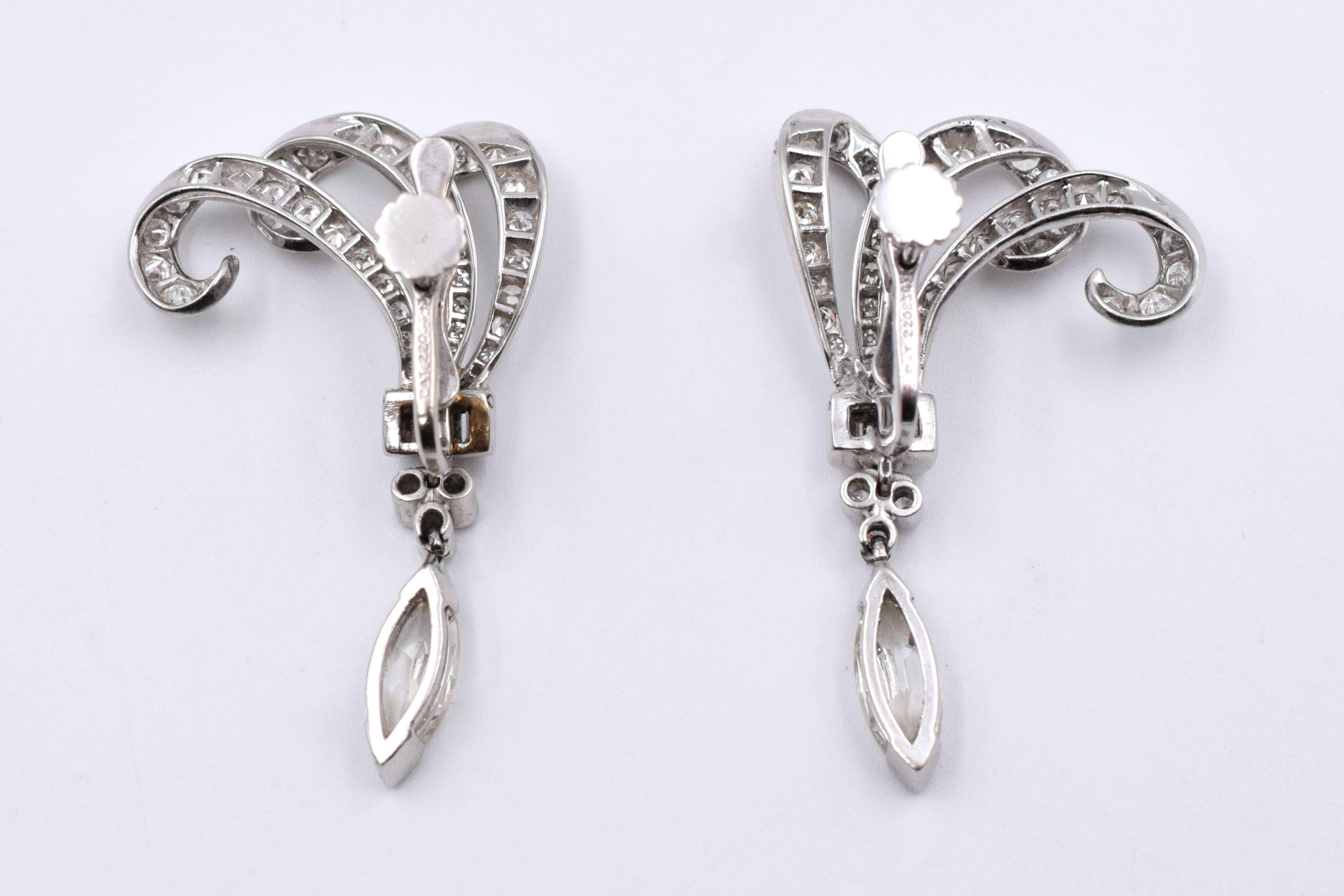 Diamond Platinum Pendant Earrings In Excellent Condition In New York, NY