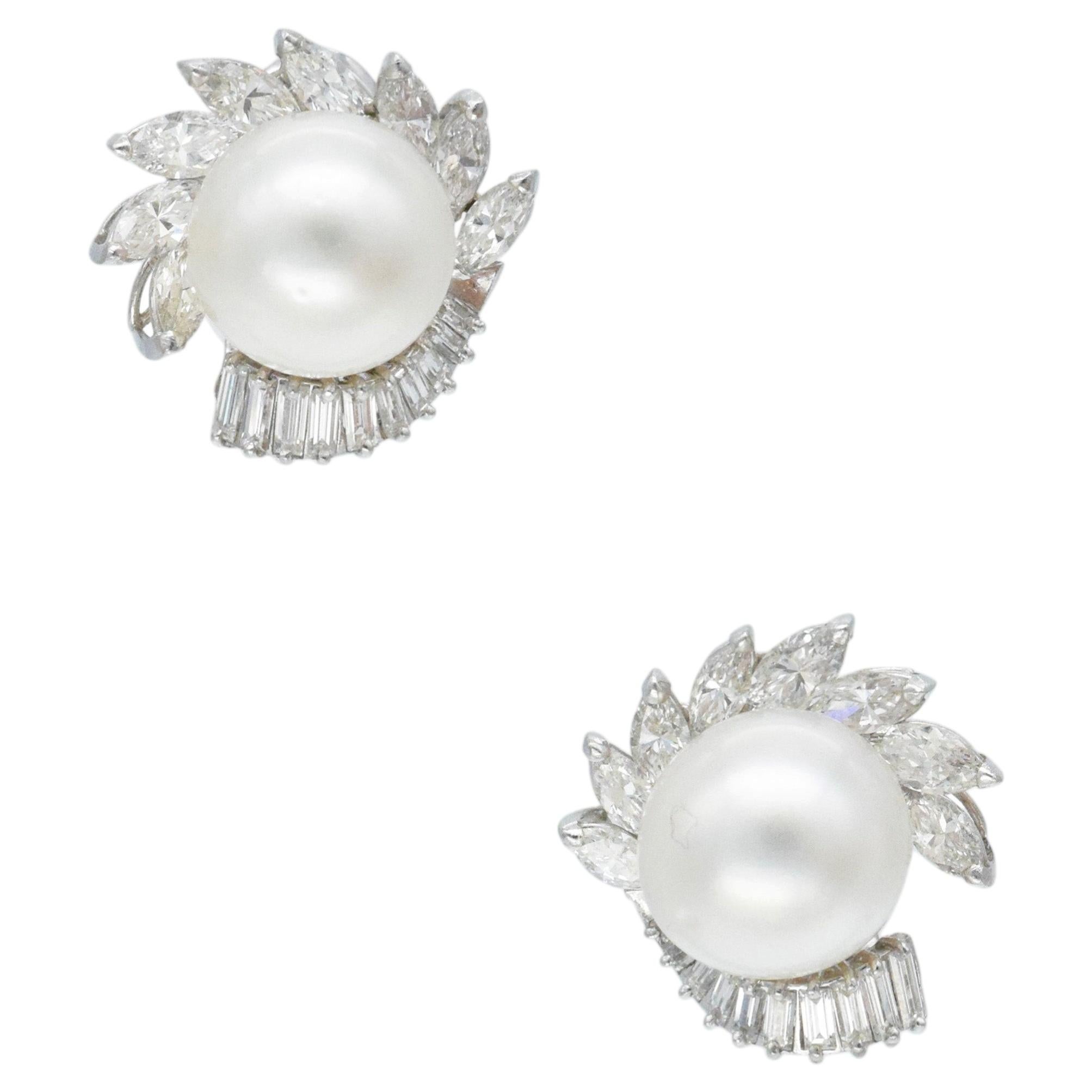 Orecchini a clip Boucheron con perle e diamanti in oro 18 carati in vendita