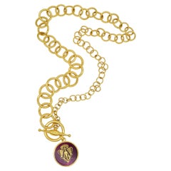 Gucci 18k Yellow Gold Long Chain / belt with a Gucci Crest Logo Medallion