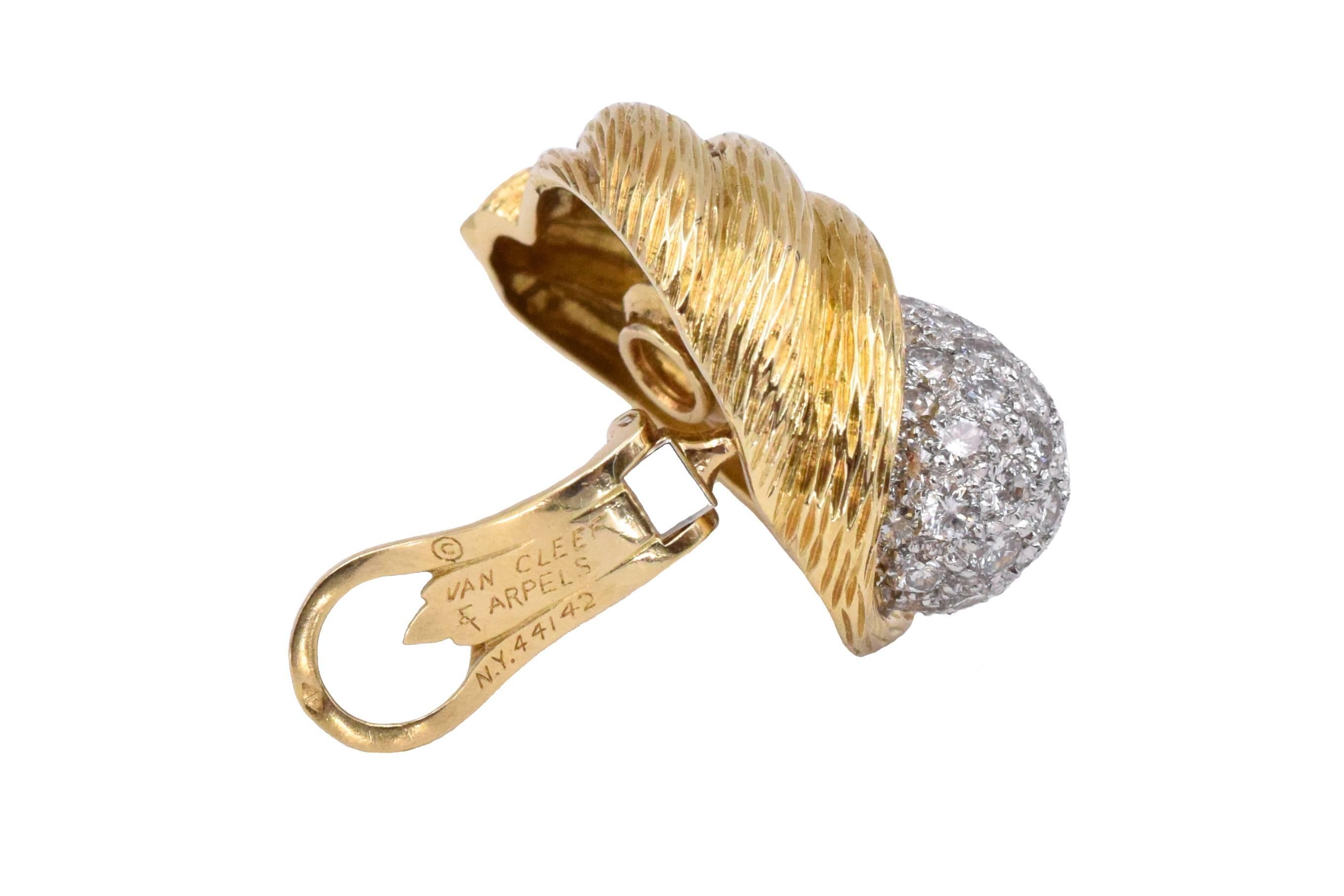Women's Van Cleef & Arpels Diamond Gold Earclips