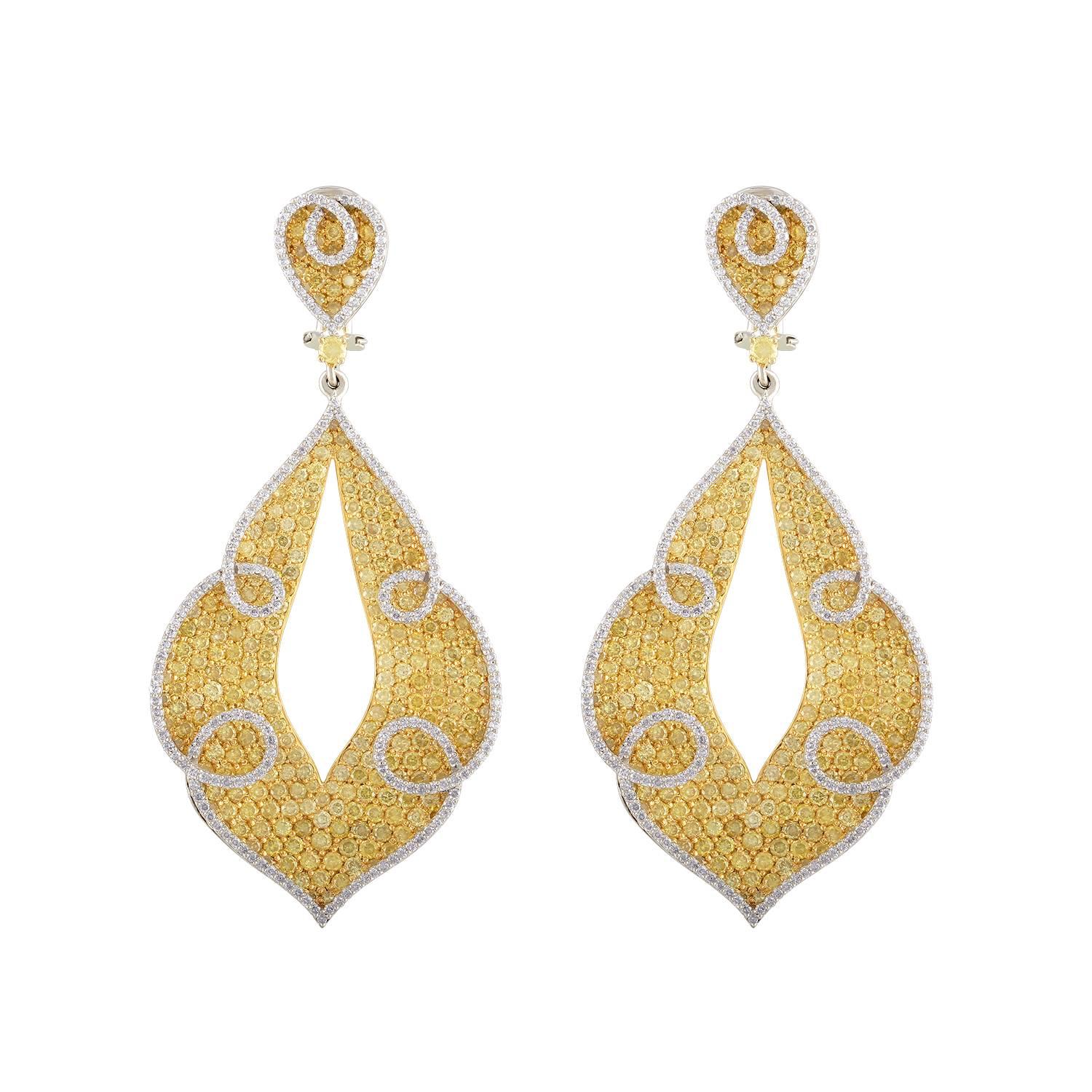 18 Karat Yellow and White Fashion Drop Earrings For Sale