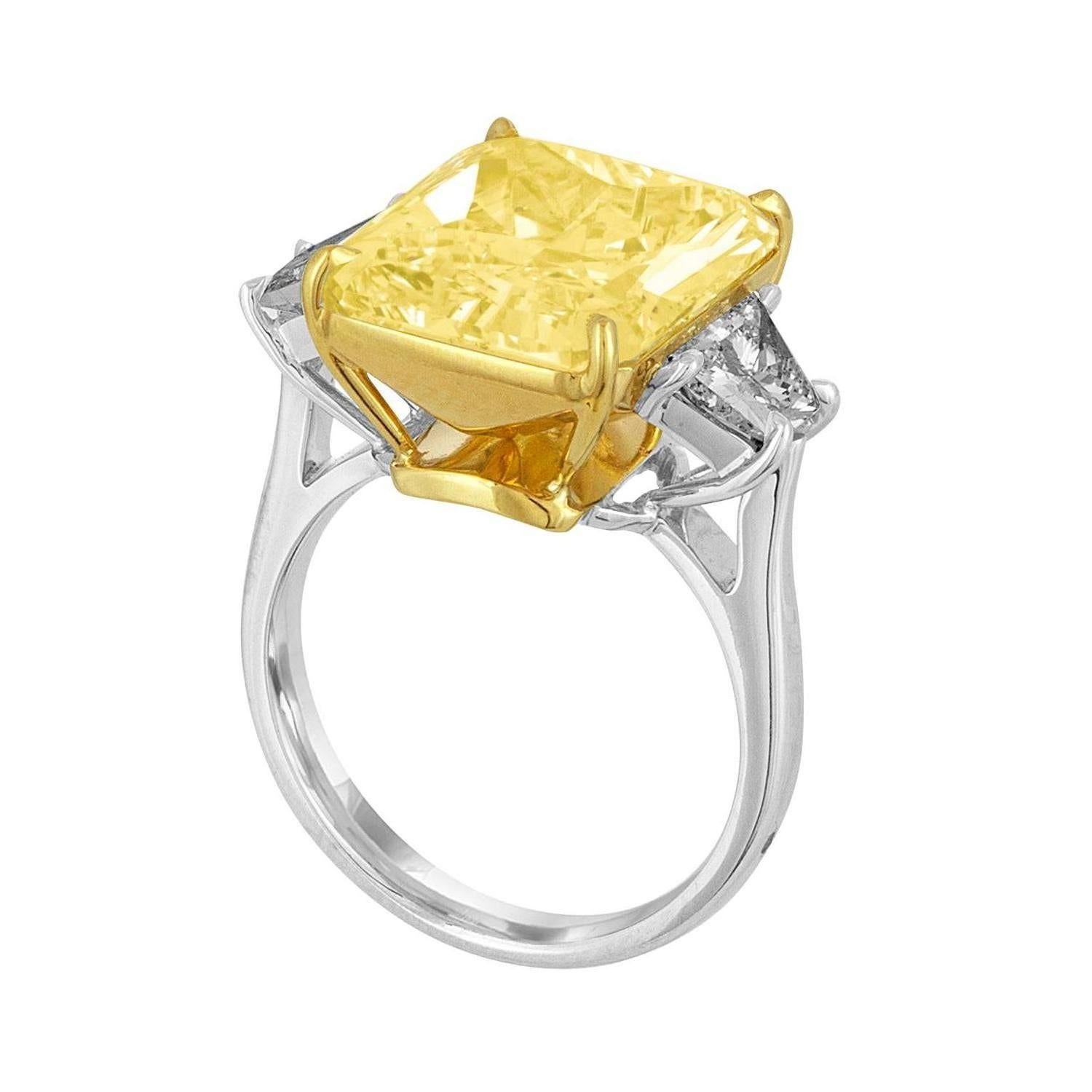 Contemporary 10.04 Carat GIA Cert Light Yellow Diamond Gold Platinum Ring